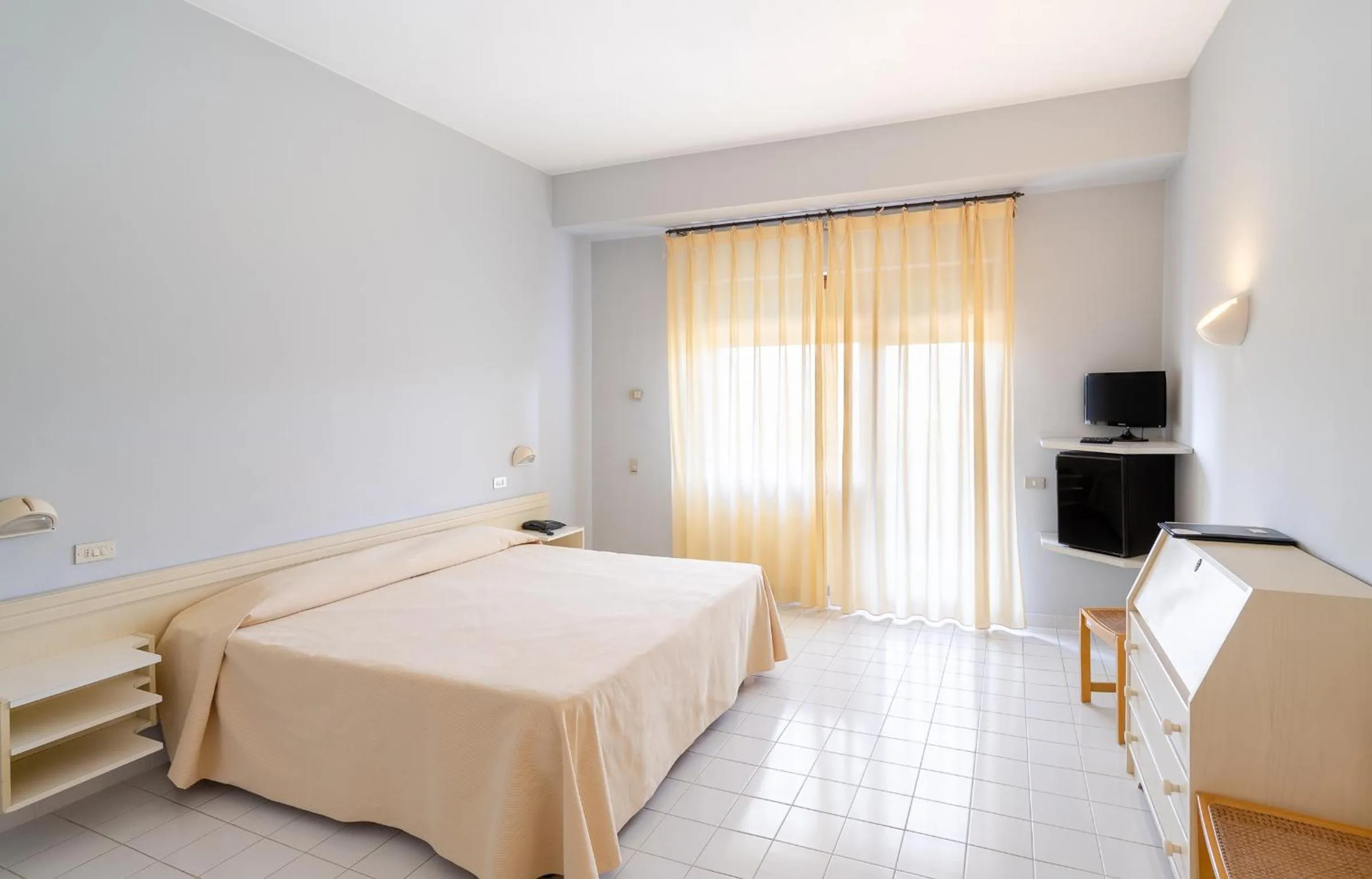 View (from property/room), Bed in Grand Hotel Don Juan