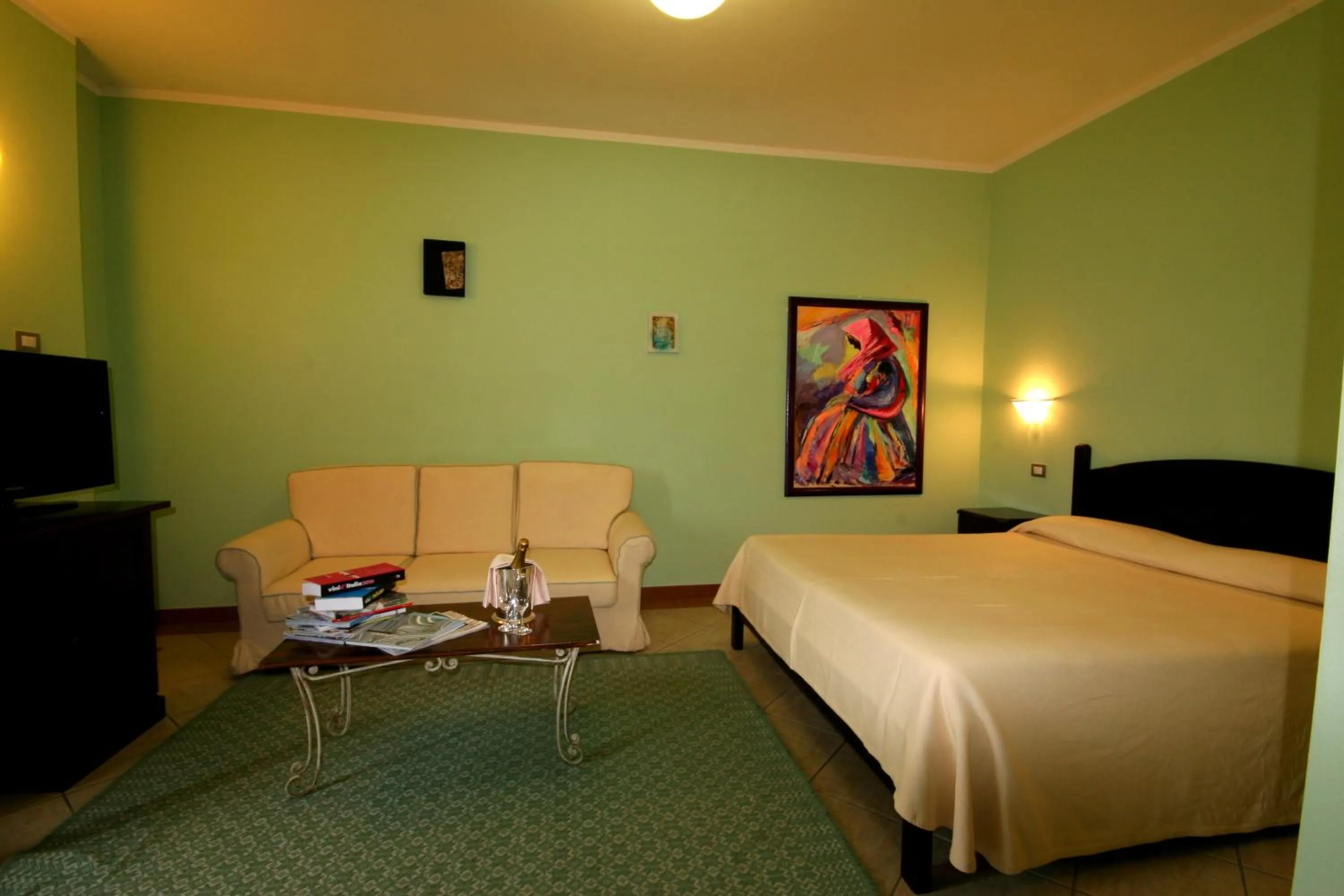 Photo of the whole room, Bed in Hotel Il Duomo PHG