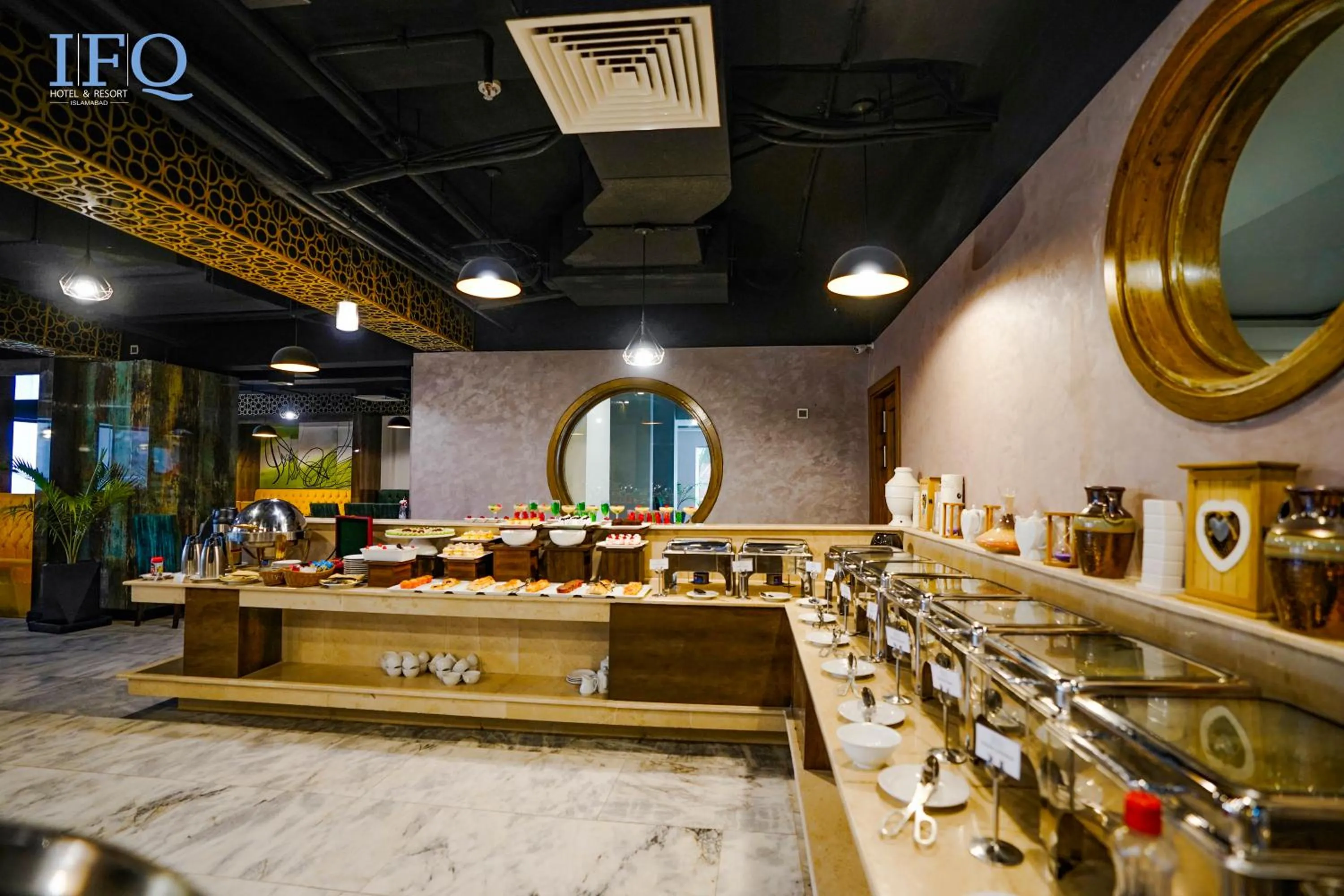 Restaurant/places to eat in IFQ Hotel & Resort Islamabad