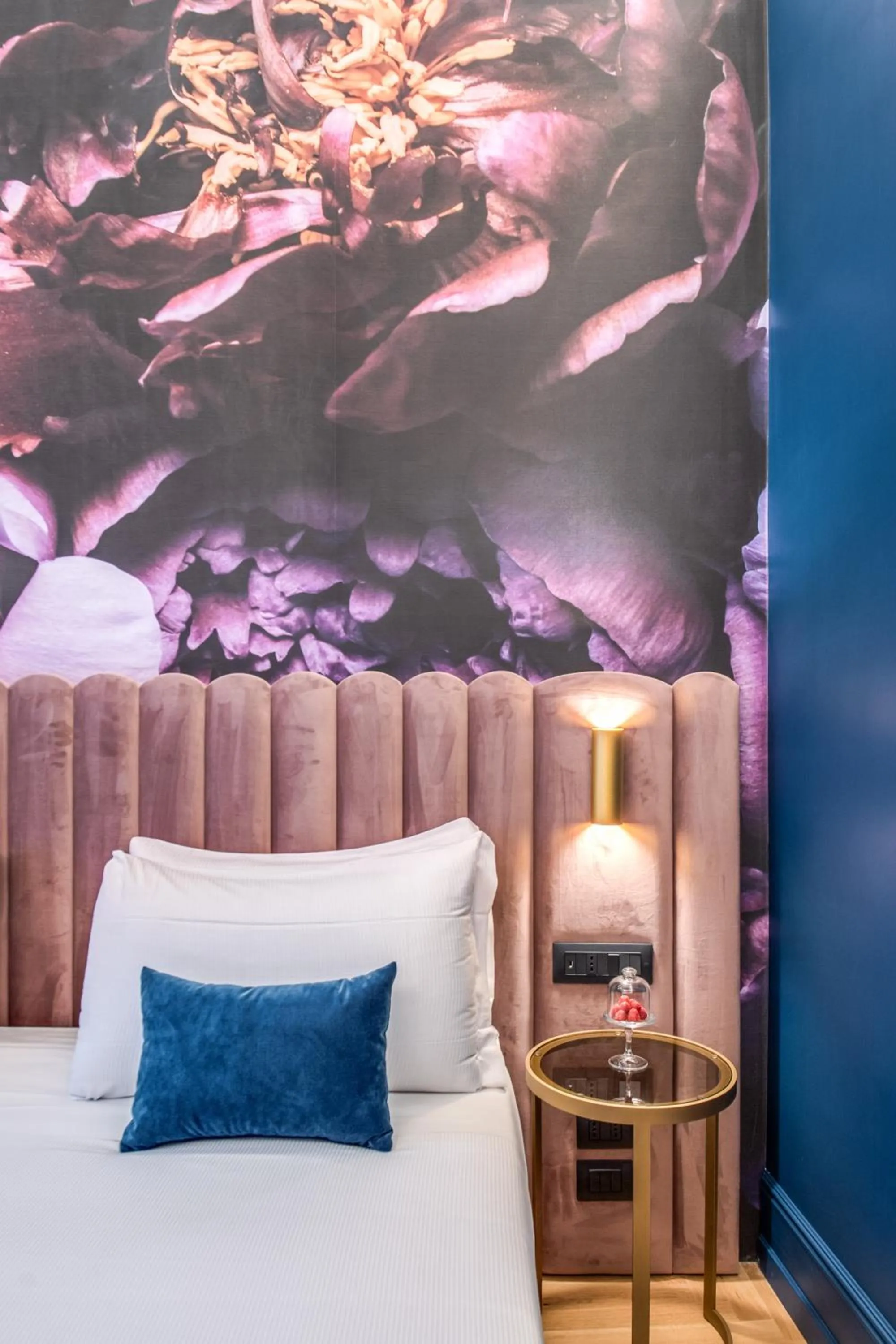 Decorative detail, Bed in Palazzetto Trevi