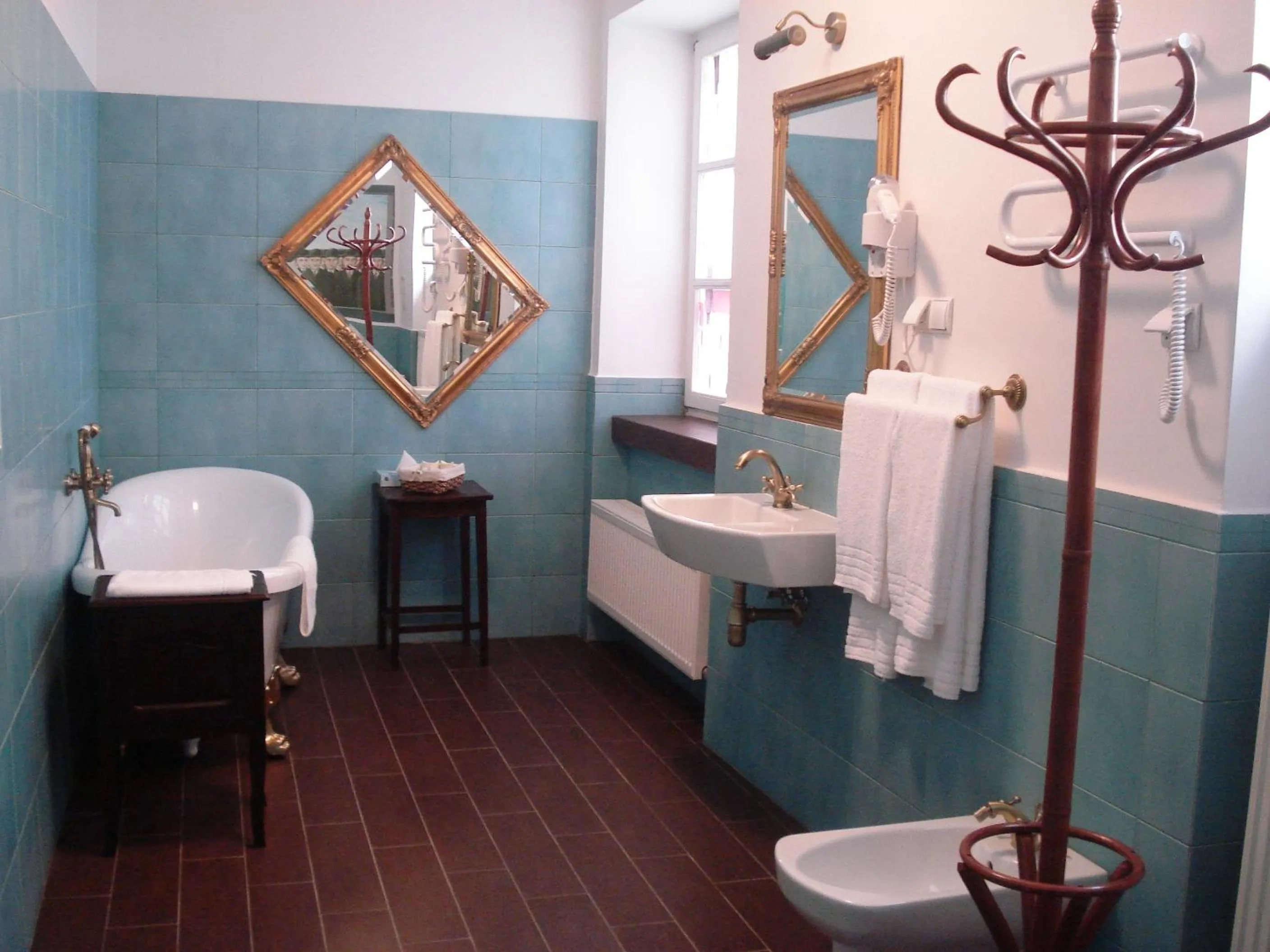 Bathroom in Castle Inn