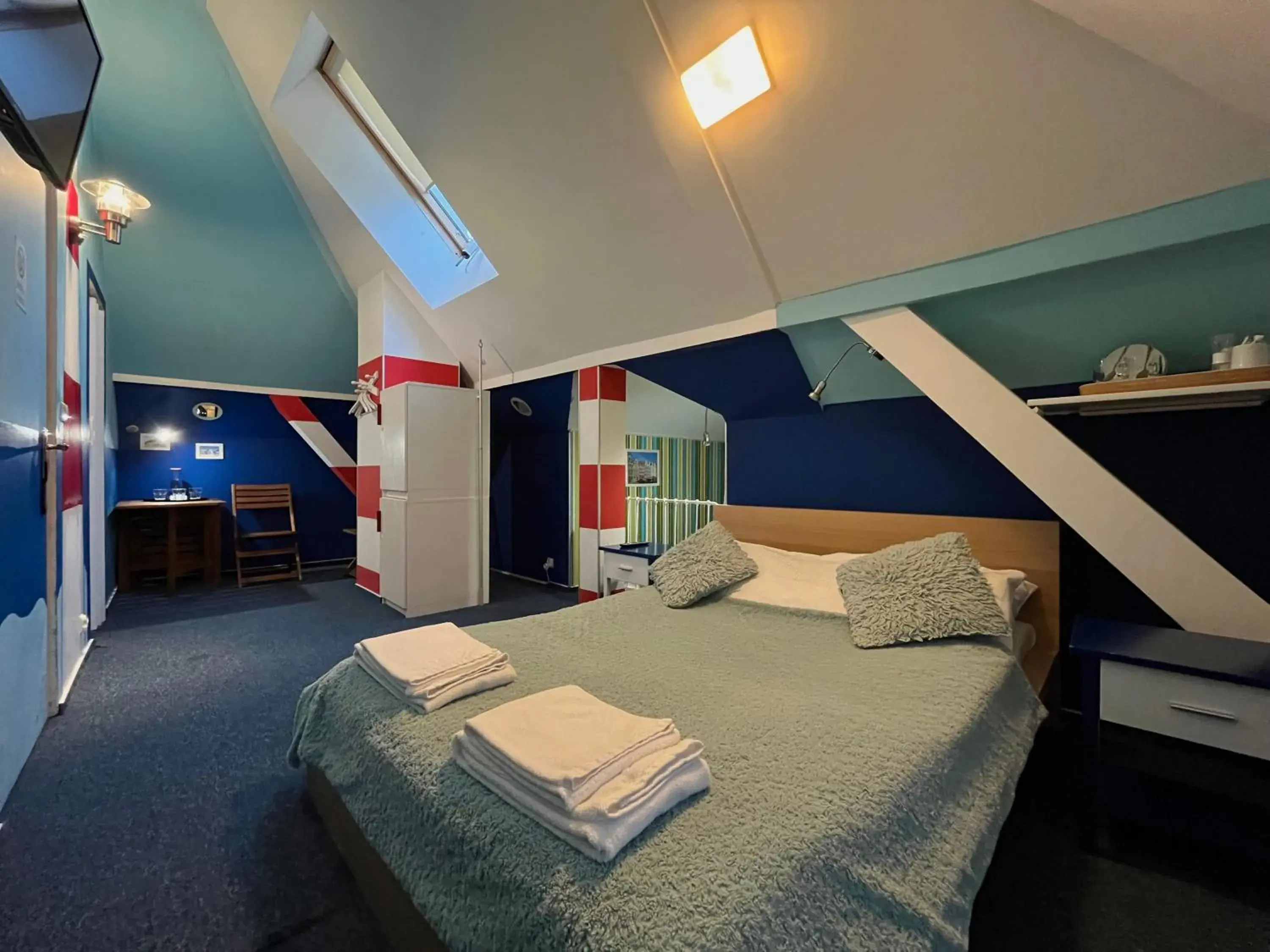 Budget Double Room in Castle Inn Budget Double Room in Castle Inn