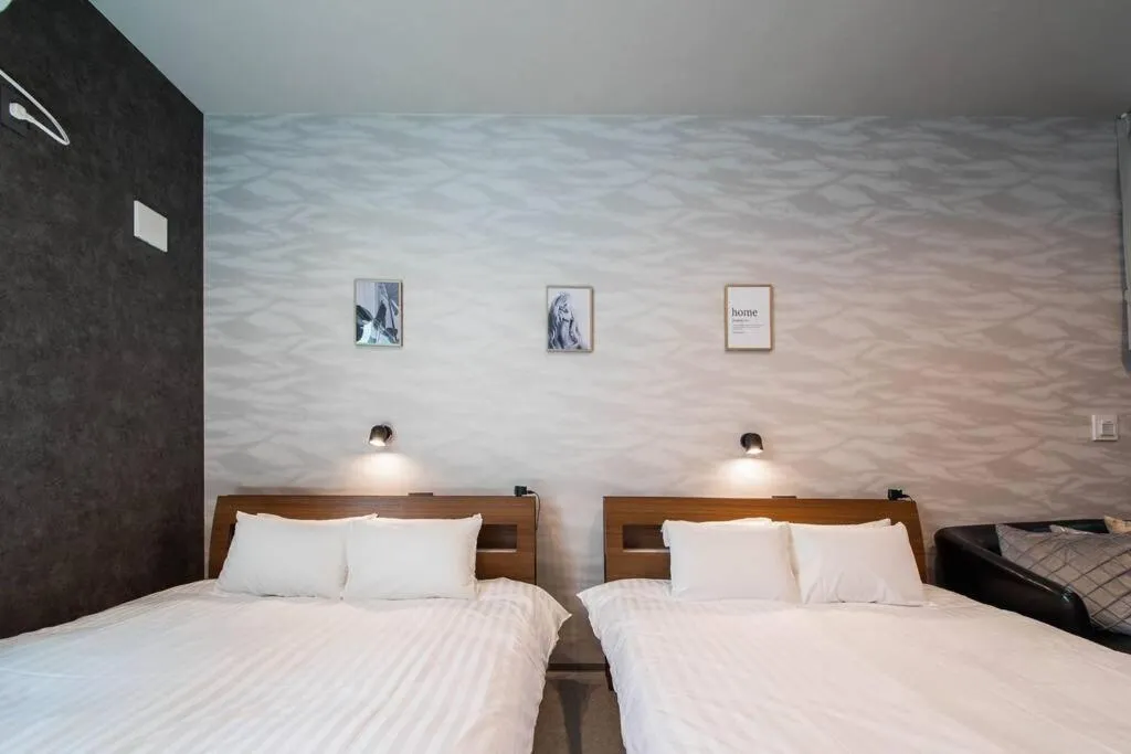 Bed in The PLAZA HOTEL S4W12