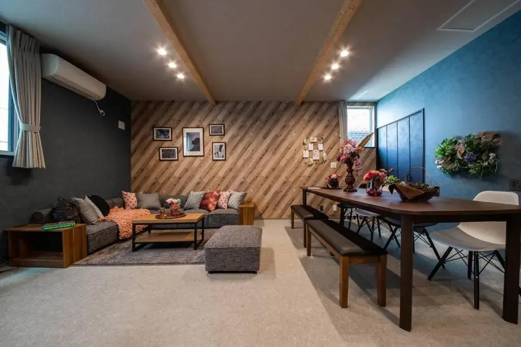 The PLAZA HOTEL S4W12 The PLAZA HOTEL S4W12