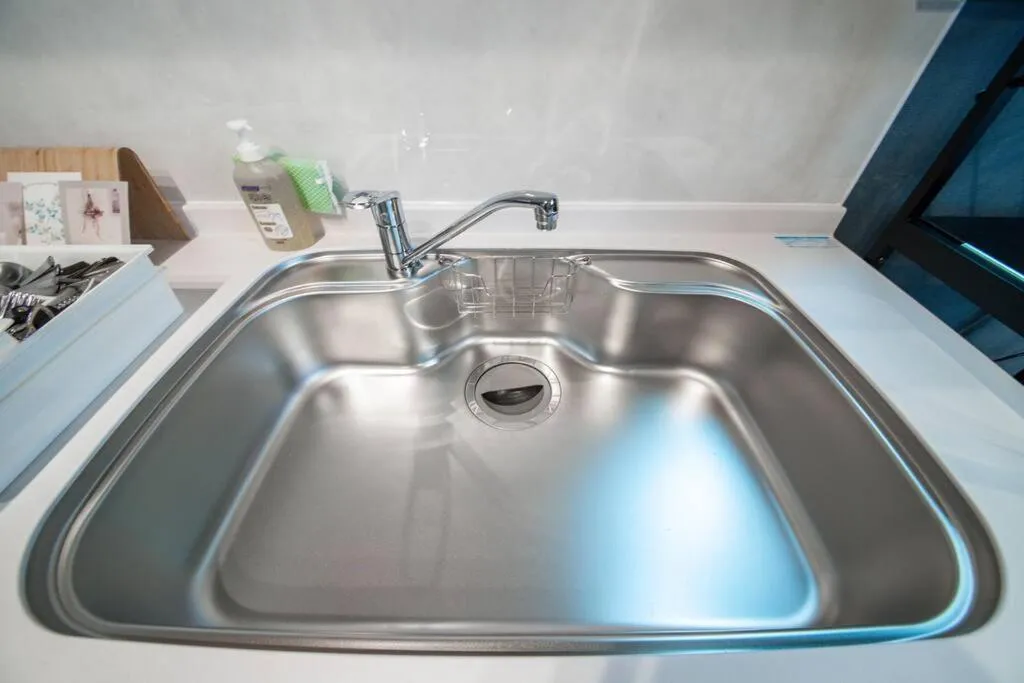 kitchen in The PLAZA HOTEL S4W12