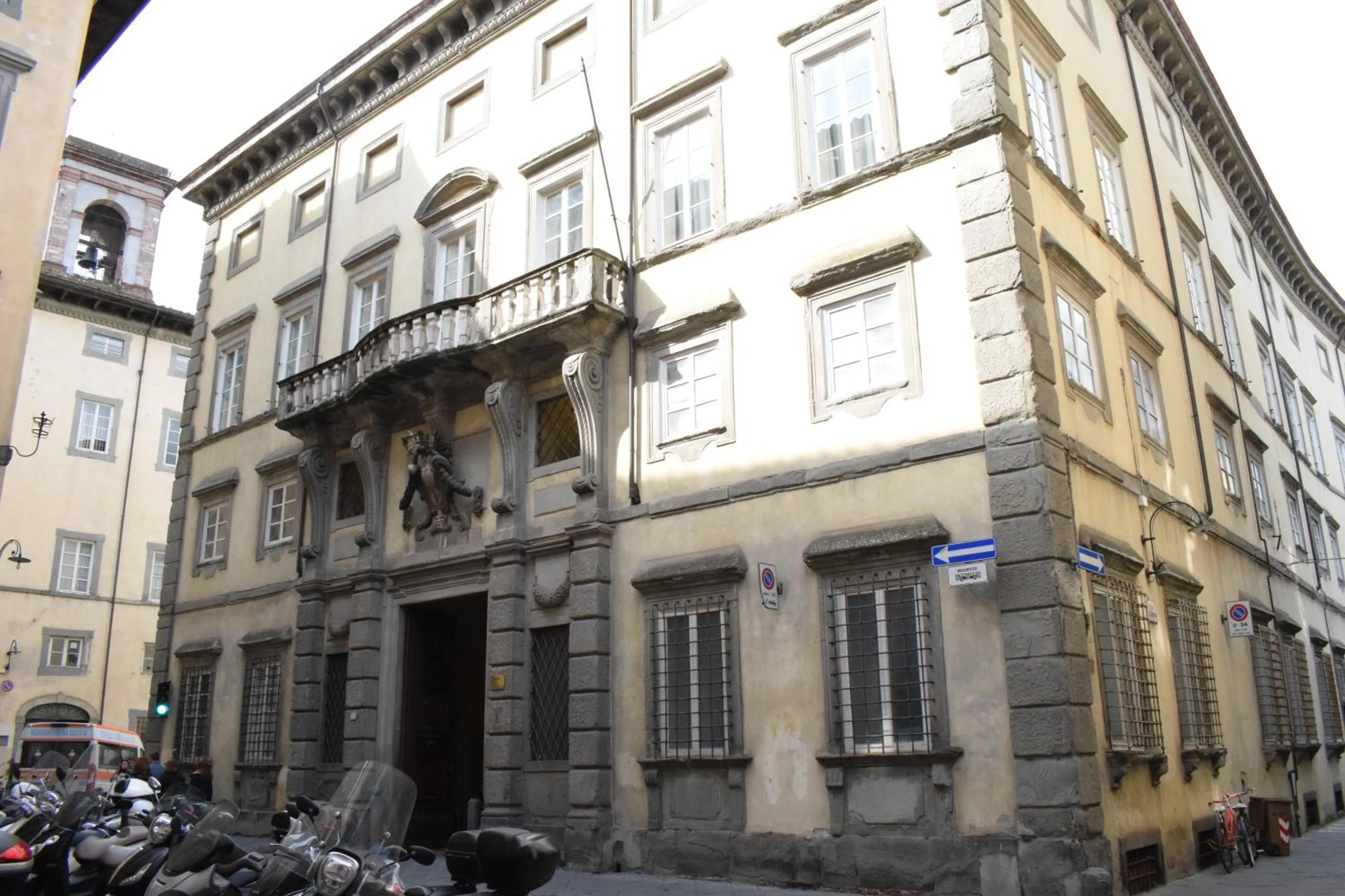 Property building in Palazzo Tucci Residenza d'epoca