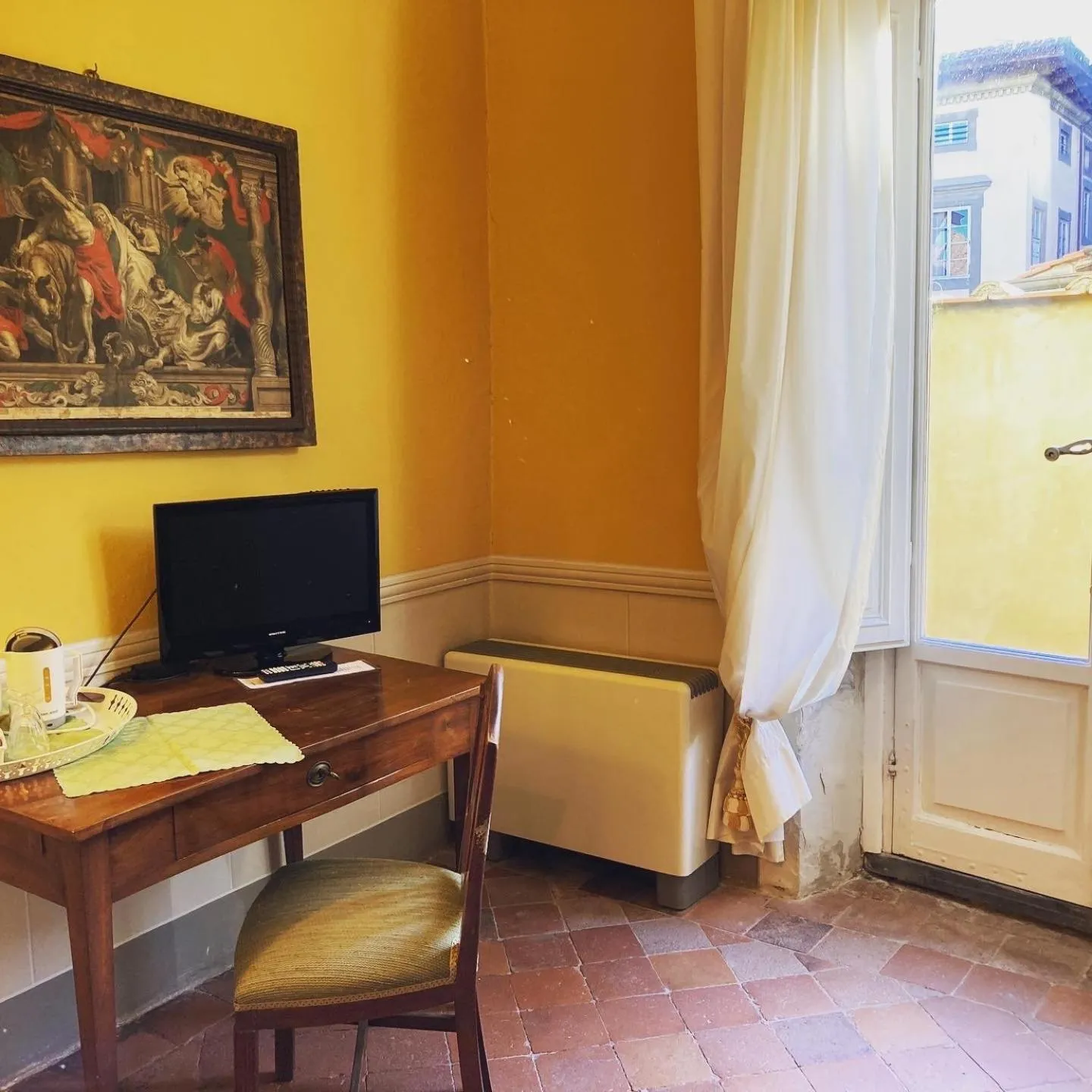 TV and multimedia in Palazzo Tucci Residenza d'epoca