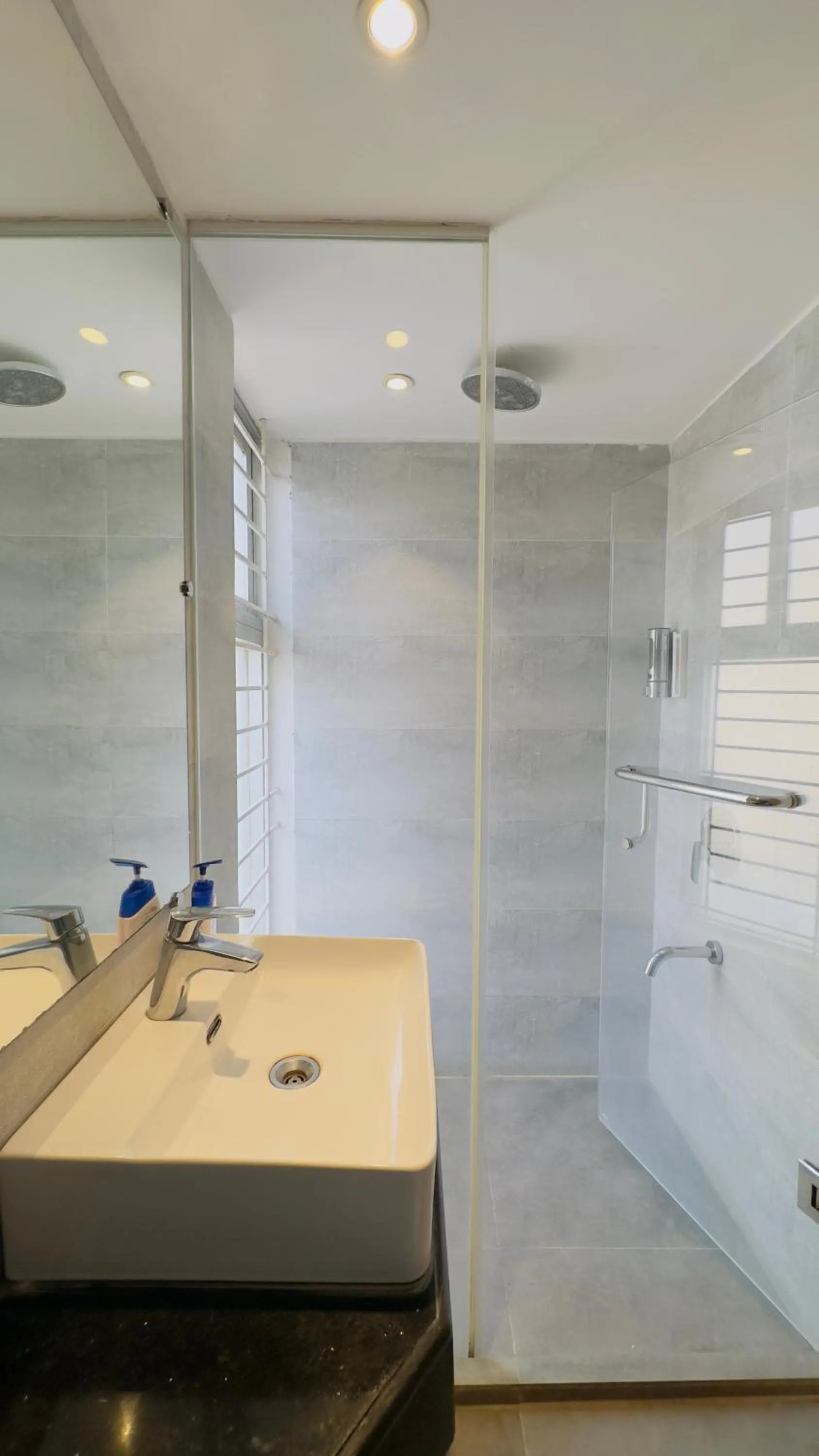 Priyo Nibash Stylish Residential Hotel