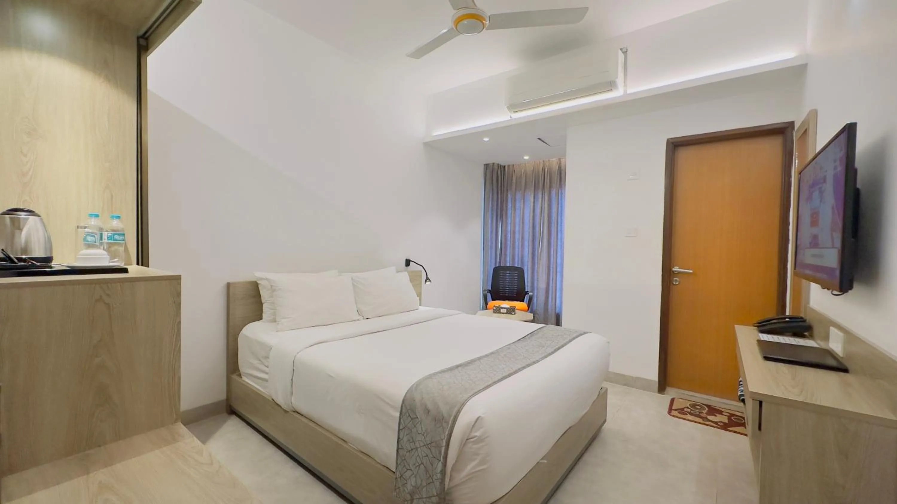 Bed in Priyo Nibash Stylish Residential Hotel