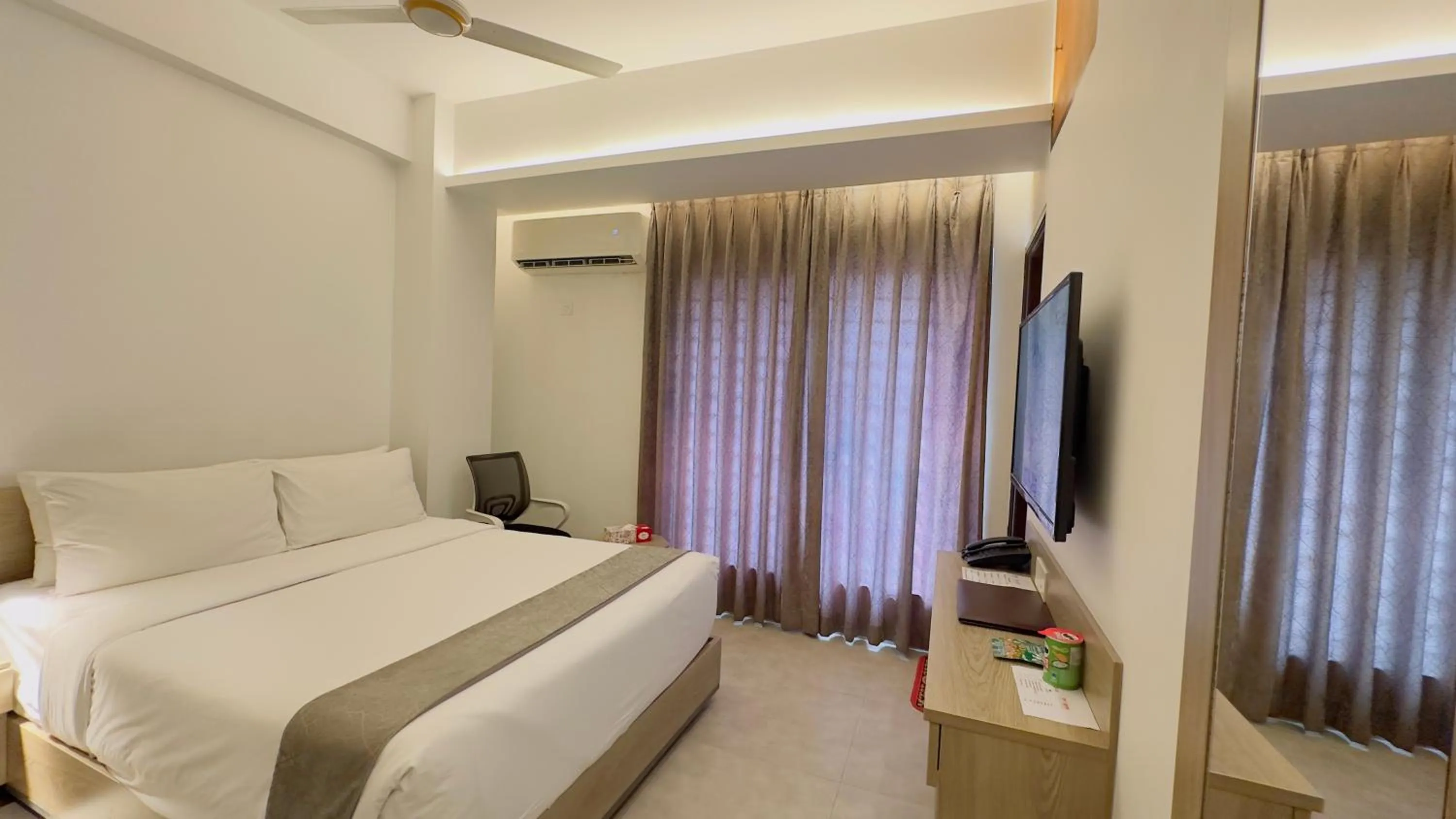 Bed in Priyo Nibash Stylish Residential Hotel