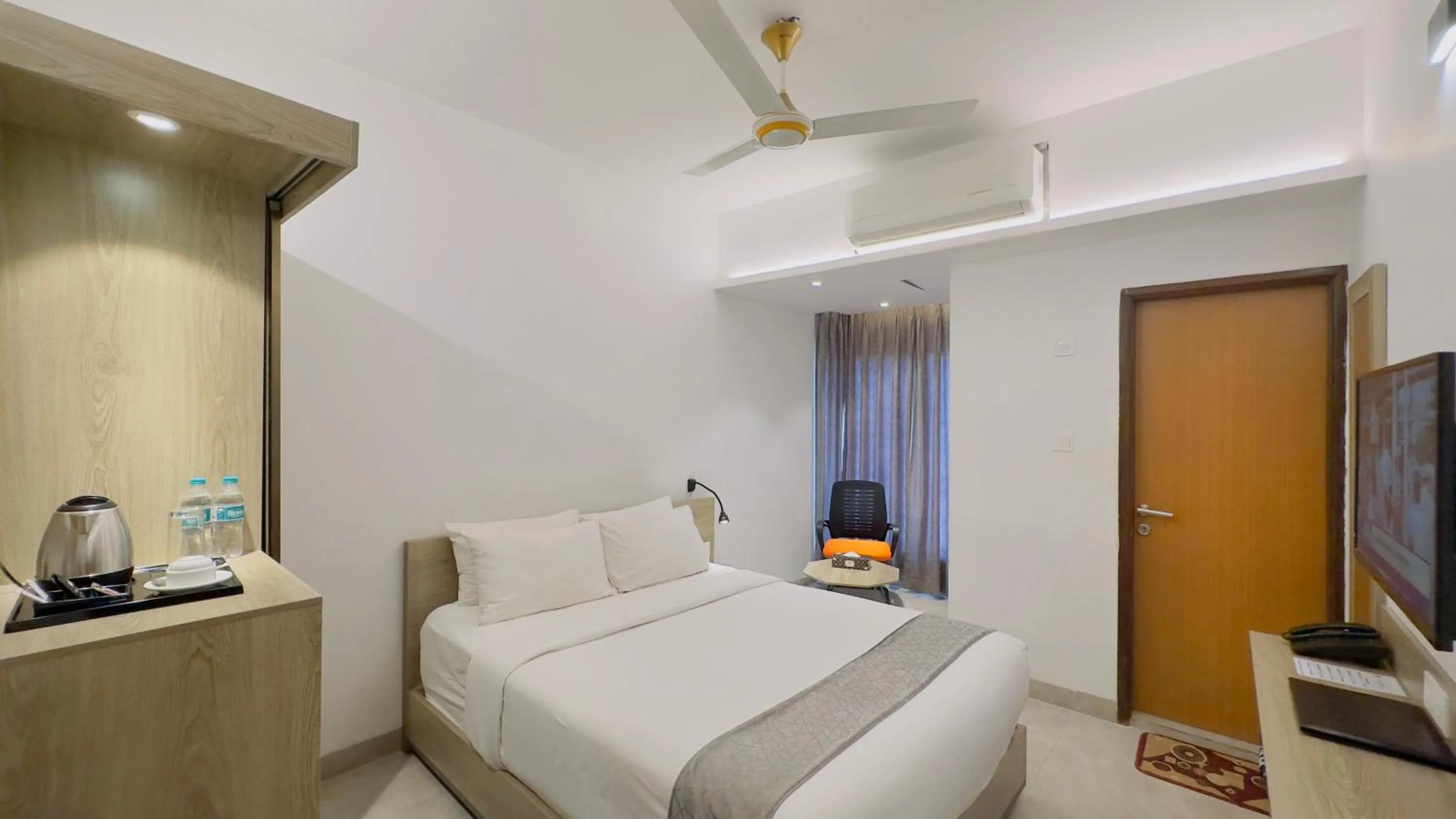 Bed in Priyo Nibash Stylish Residential Hotel