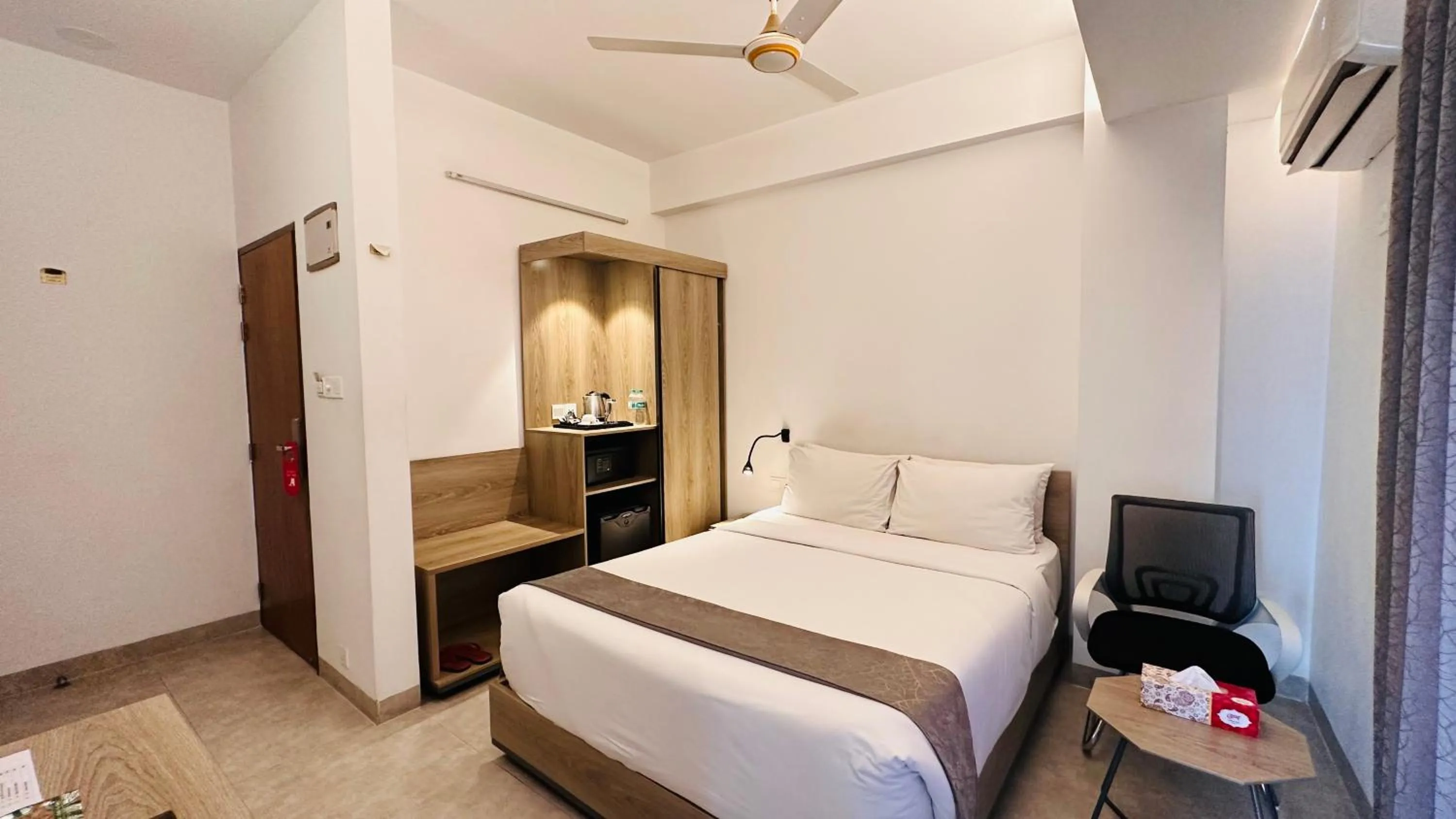 Bed in Priyo Nibash Stylish Residential Hotel