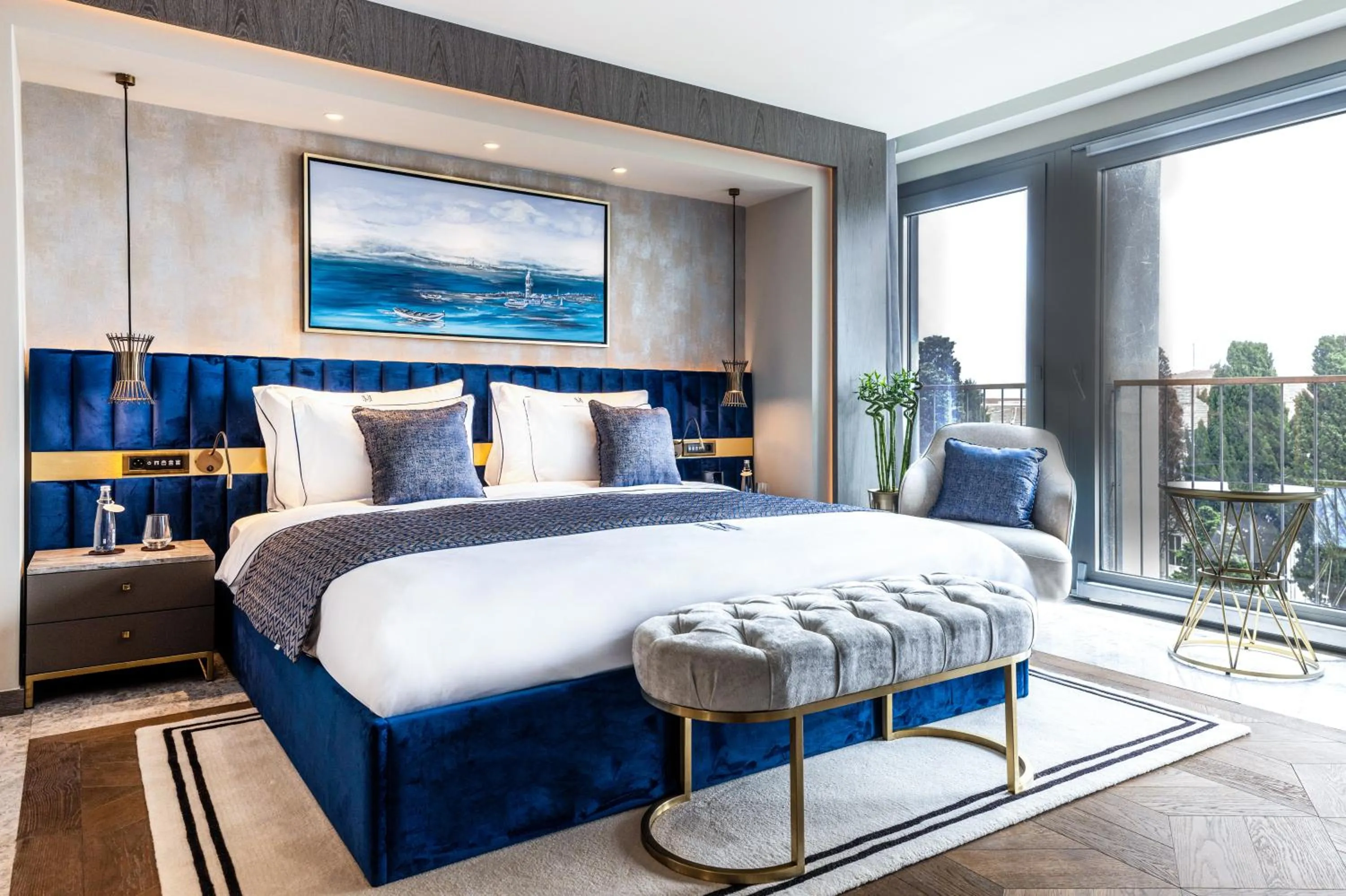 Bedroom, Bed in The Maestro Hotel