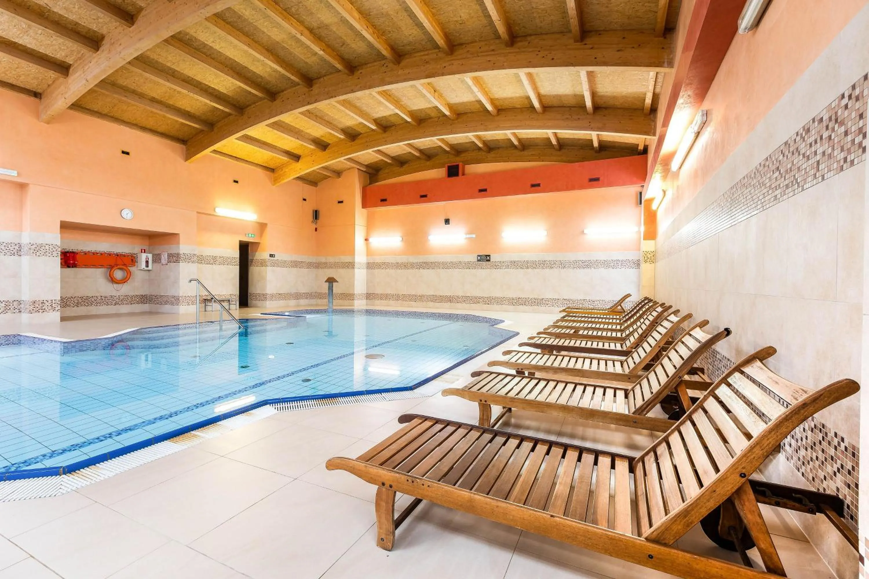 Swimming pool in Hotel Kudowa Manufaktura Relaksu