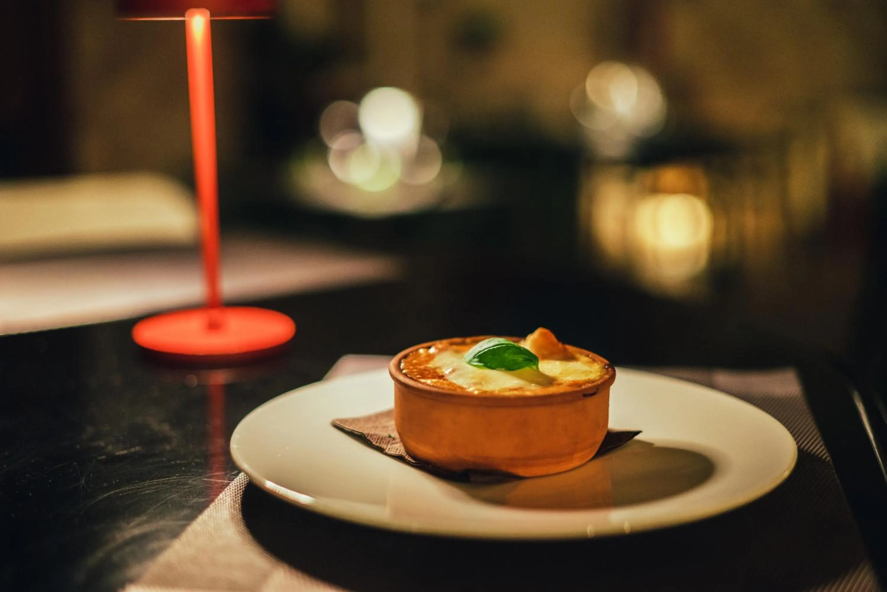 Restaurant/places to eat in S. Martin Hotel