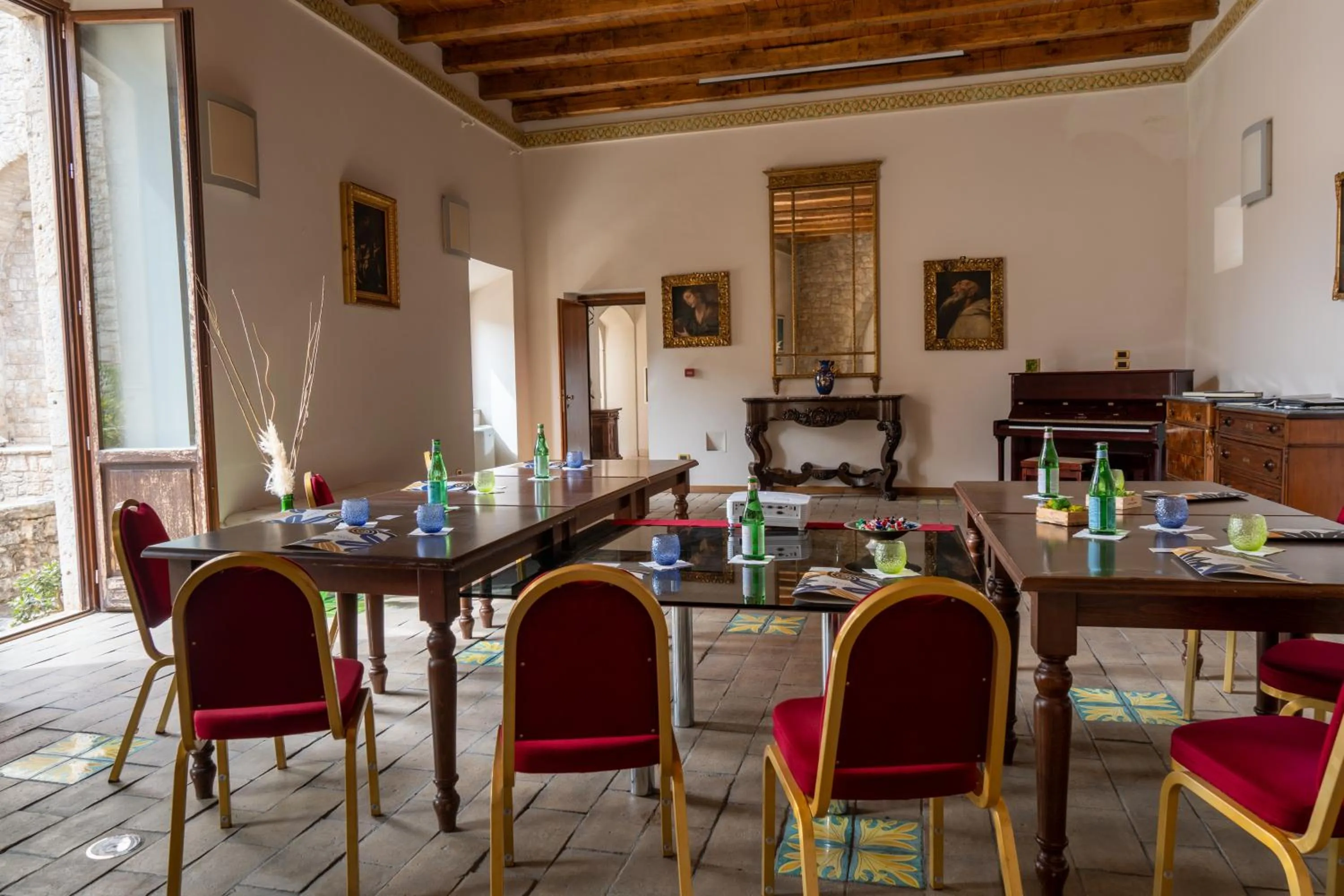 Meeting/conference room in S. Martin Hotel