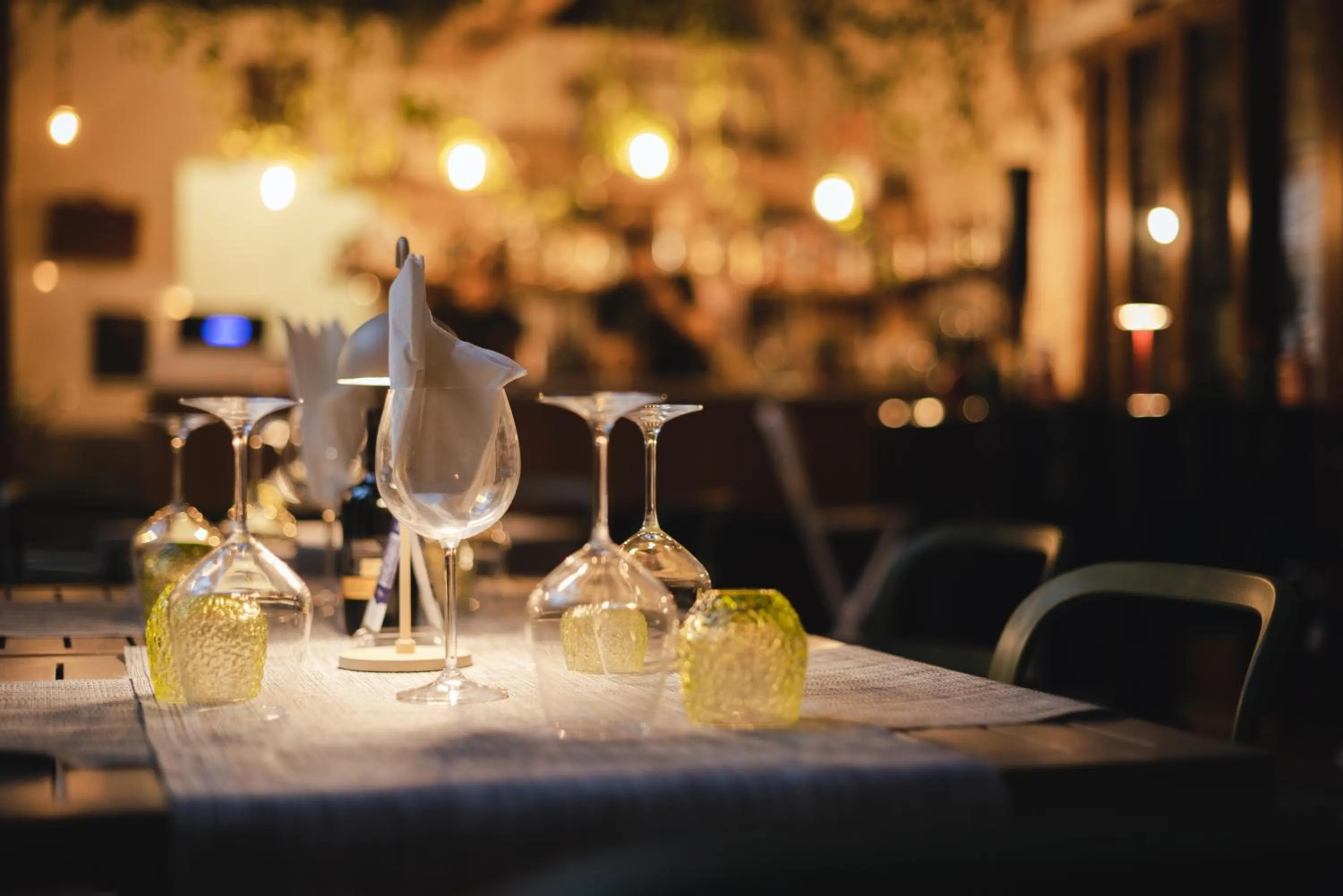 Restaurant/places to eat in S. Martin Hotel