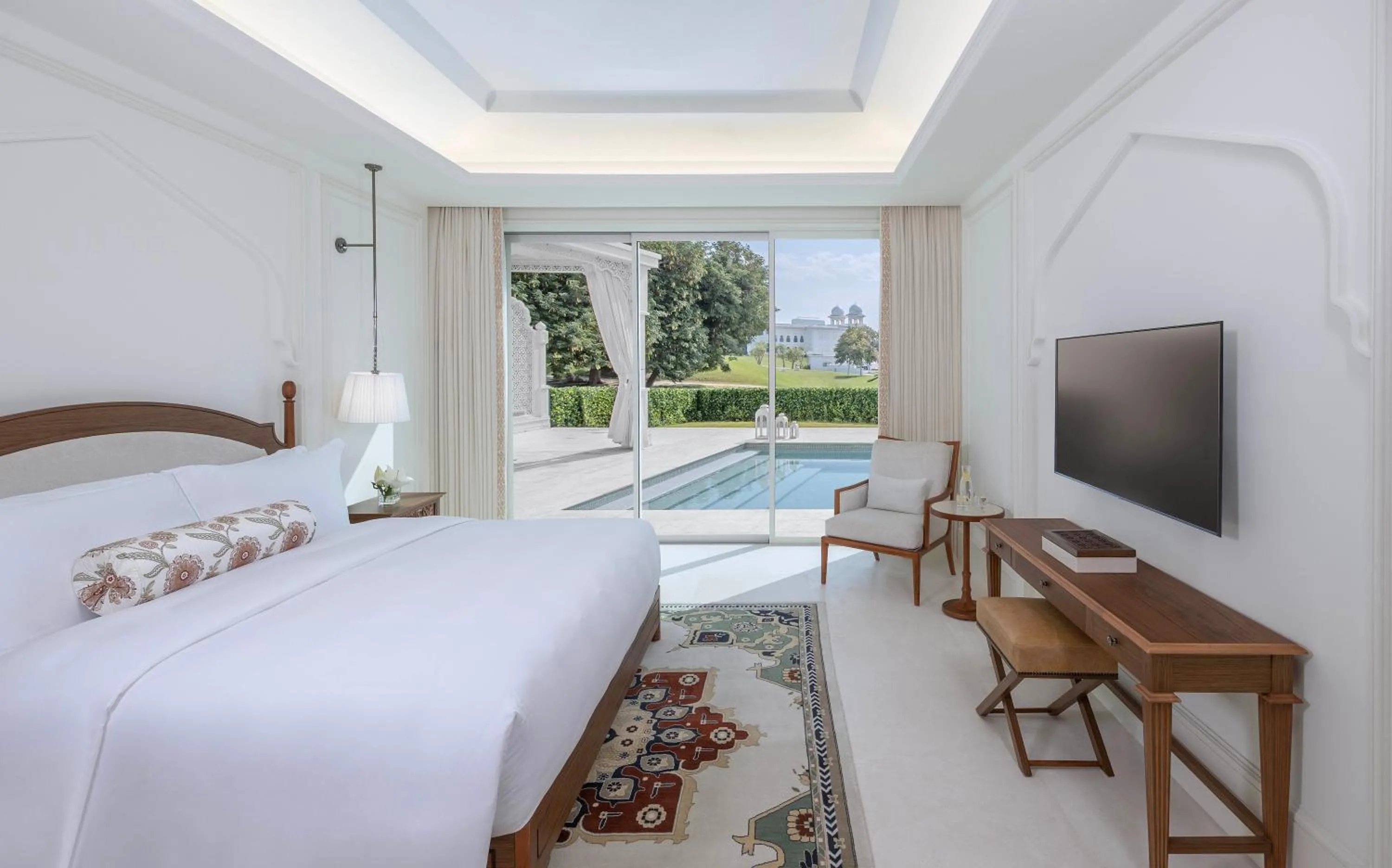 Bedroom, Bed in The Chedi Katara Hotel & Resort