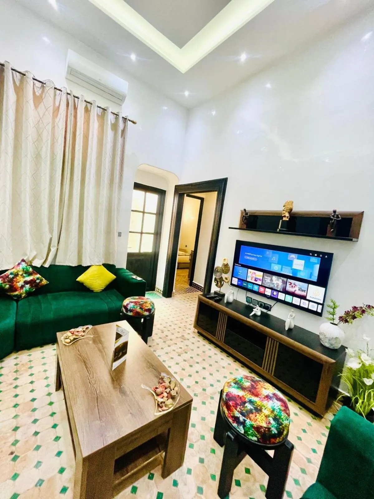 Dining area in RIAD DOUIRTNA