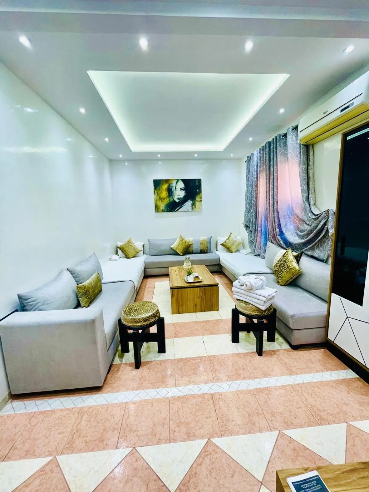 Dining area in RIAD DOUIRTNA