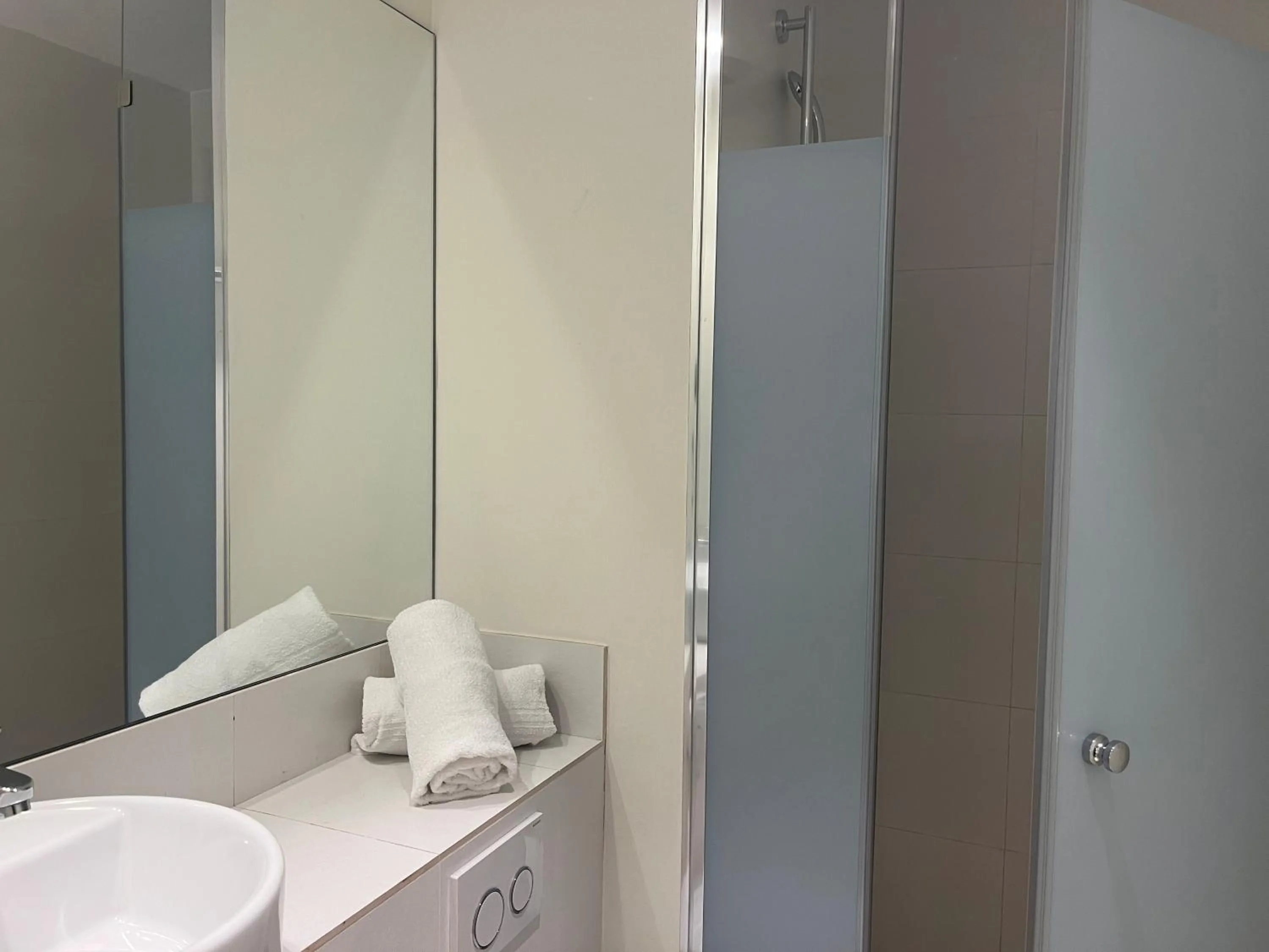 Bathroom in Hostal Madrid Atocha