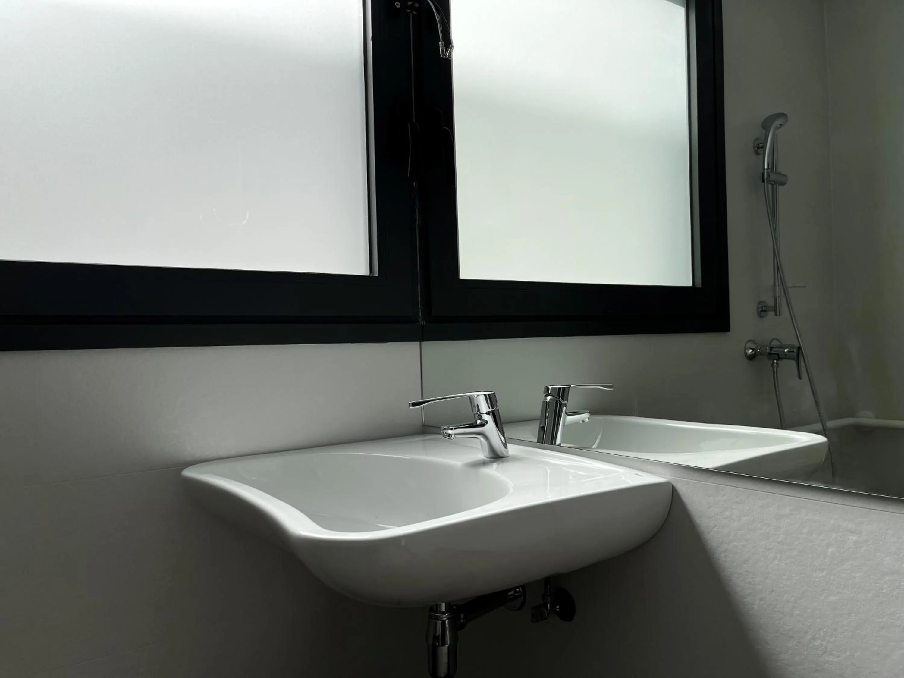 Bathroom in Hostal Madrid Atocha