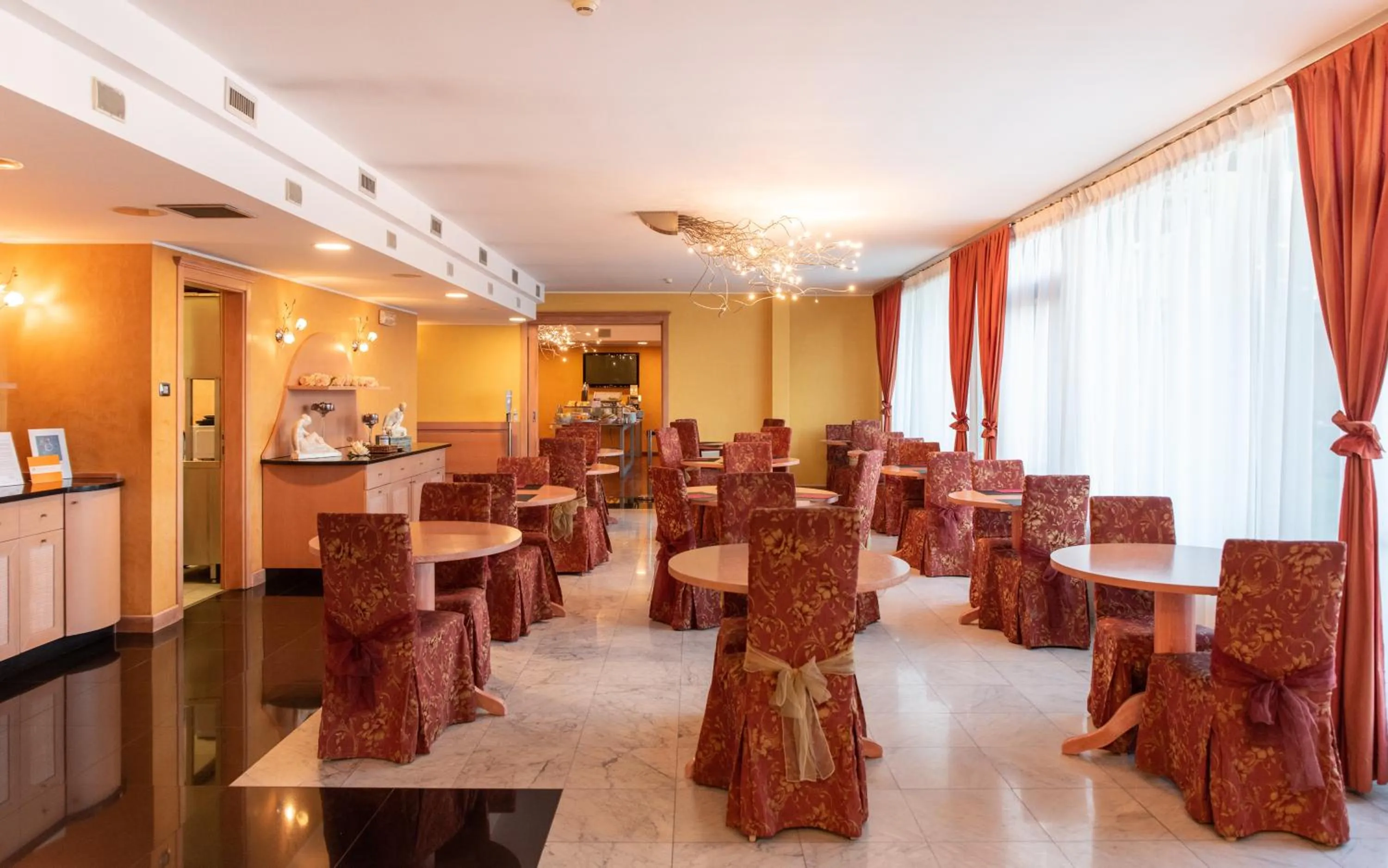 Breakfast in Hotel Residence Montelago