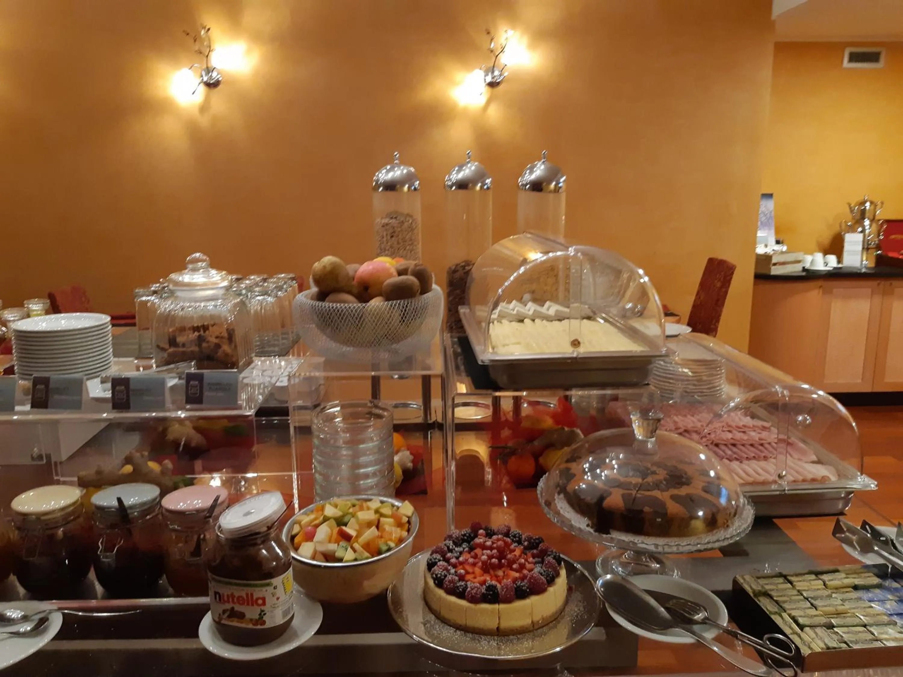 Buffet breakfast in Hotel Residence Montelago