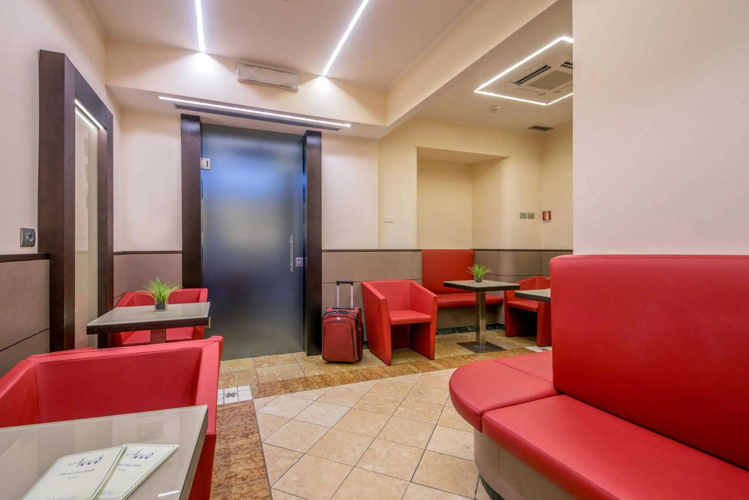 Restaurant/places to eat in Hotel Dei Mille