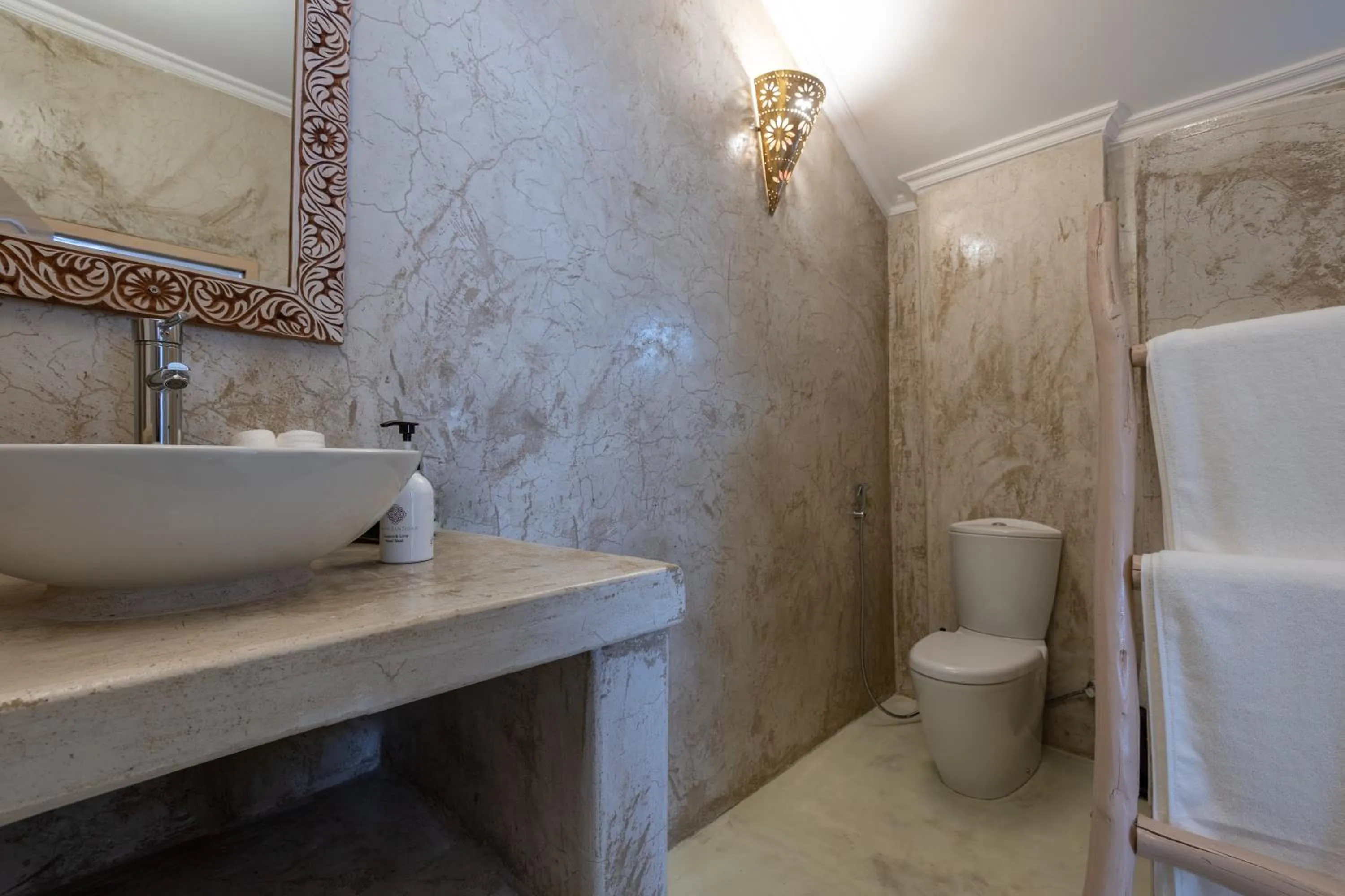 Toilet in Sharazad Wonders Boutique