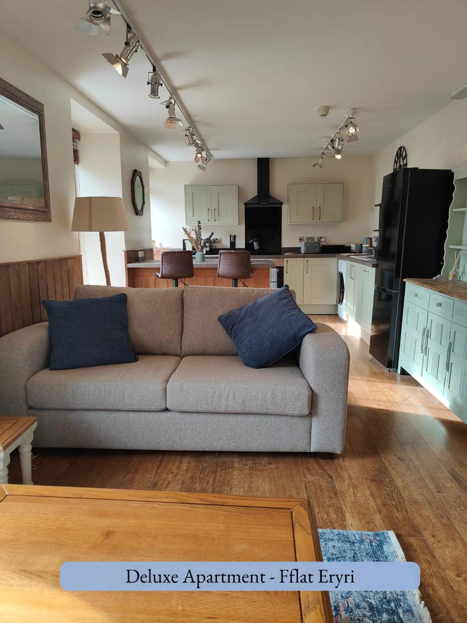 Living room in Llew Accommodation - The Townhouse