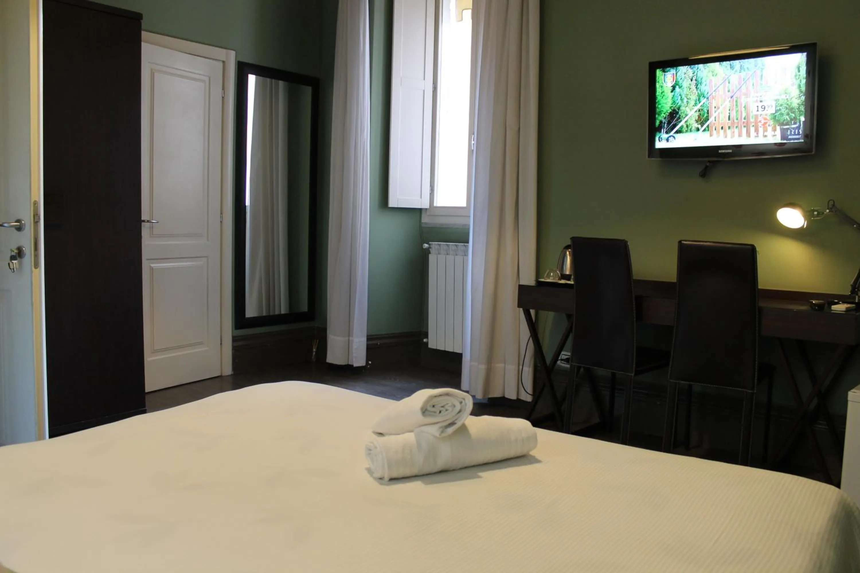 TV and multimedia, Bed in Locanda degli Antiquari