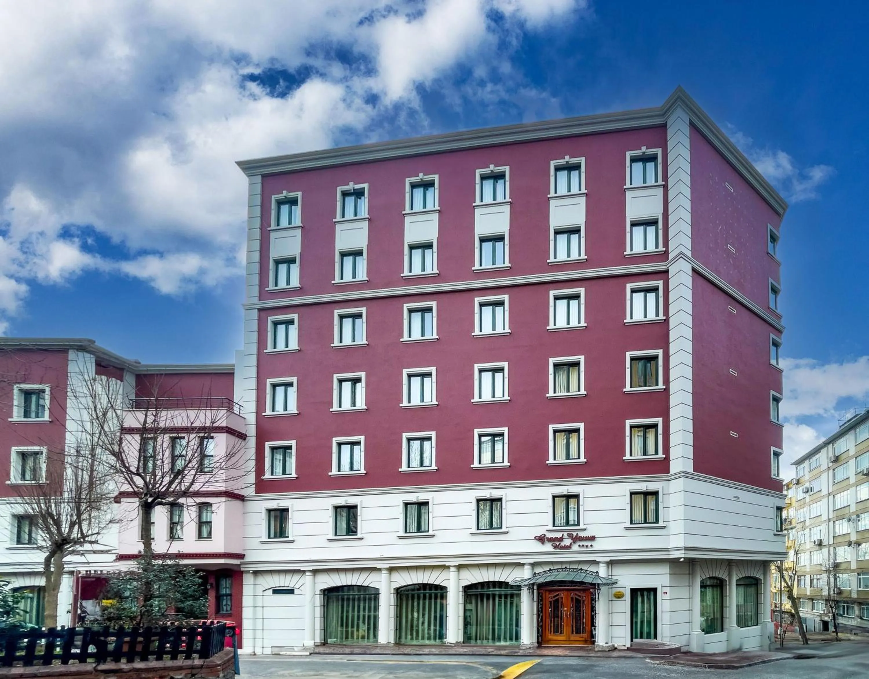 Property building in Grand Yavuz Hotel Sultanahmet