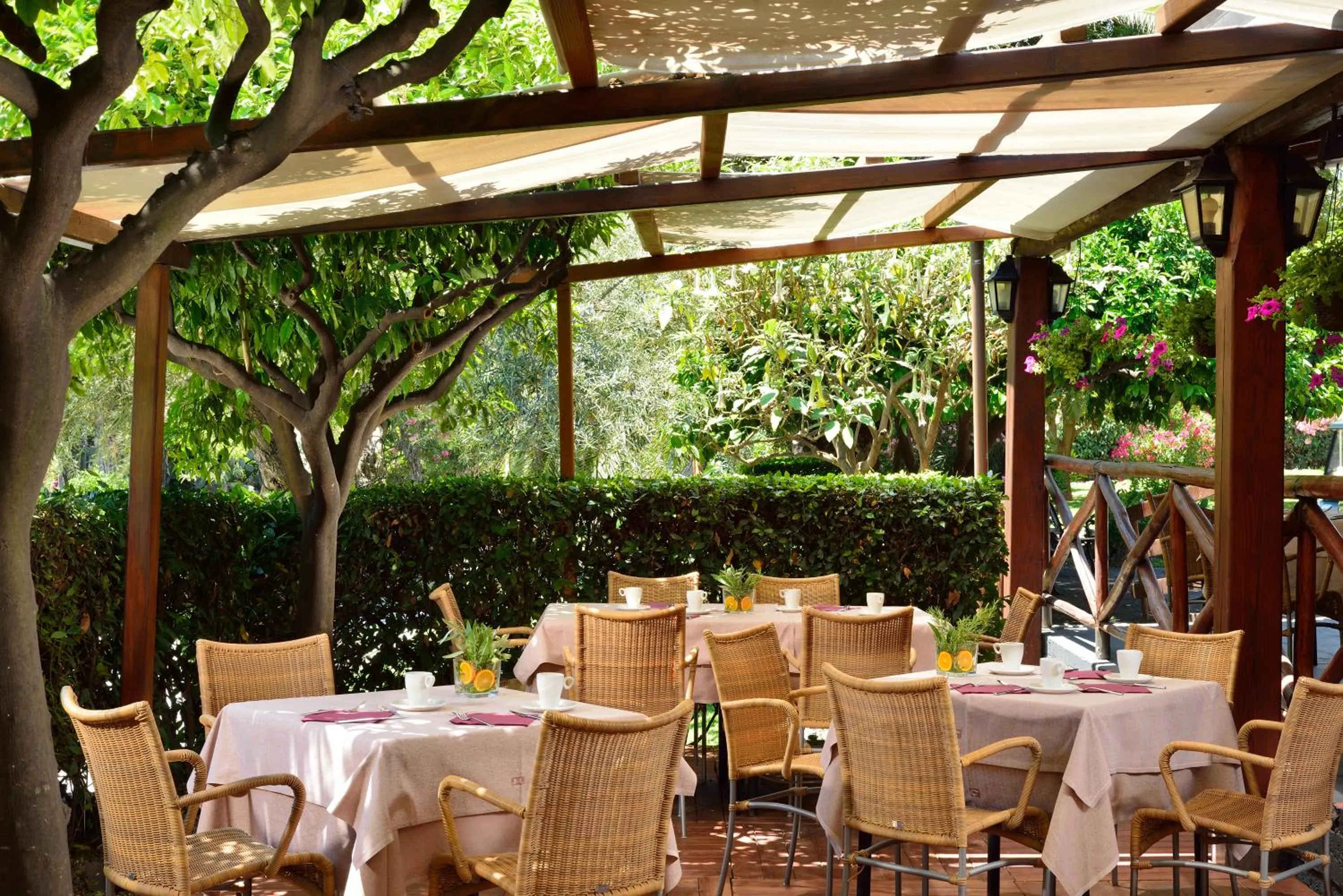 Restaurant/places to eat in UNA Hotels Naxos Beach Sicilia