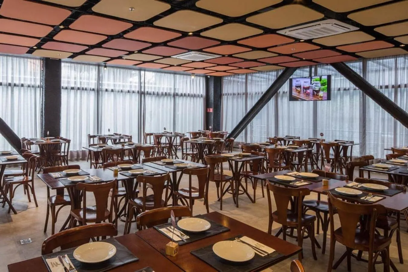 Restaurant/places to eat in Hotel Del Fiol