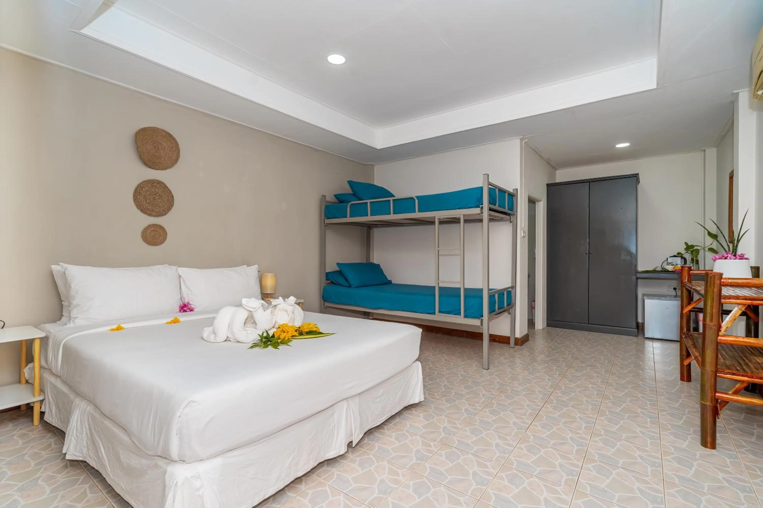 Bed in Lanta Beachfront Resort