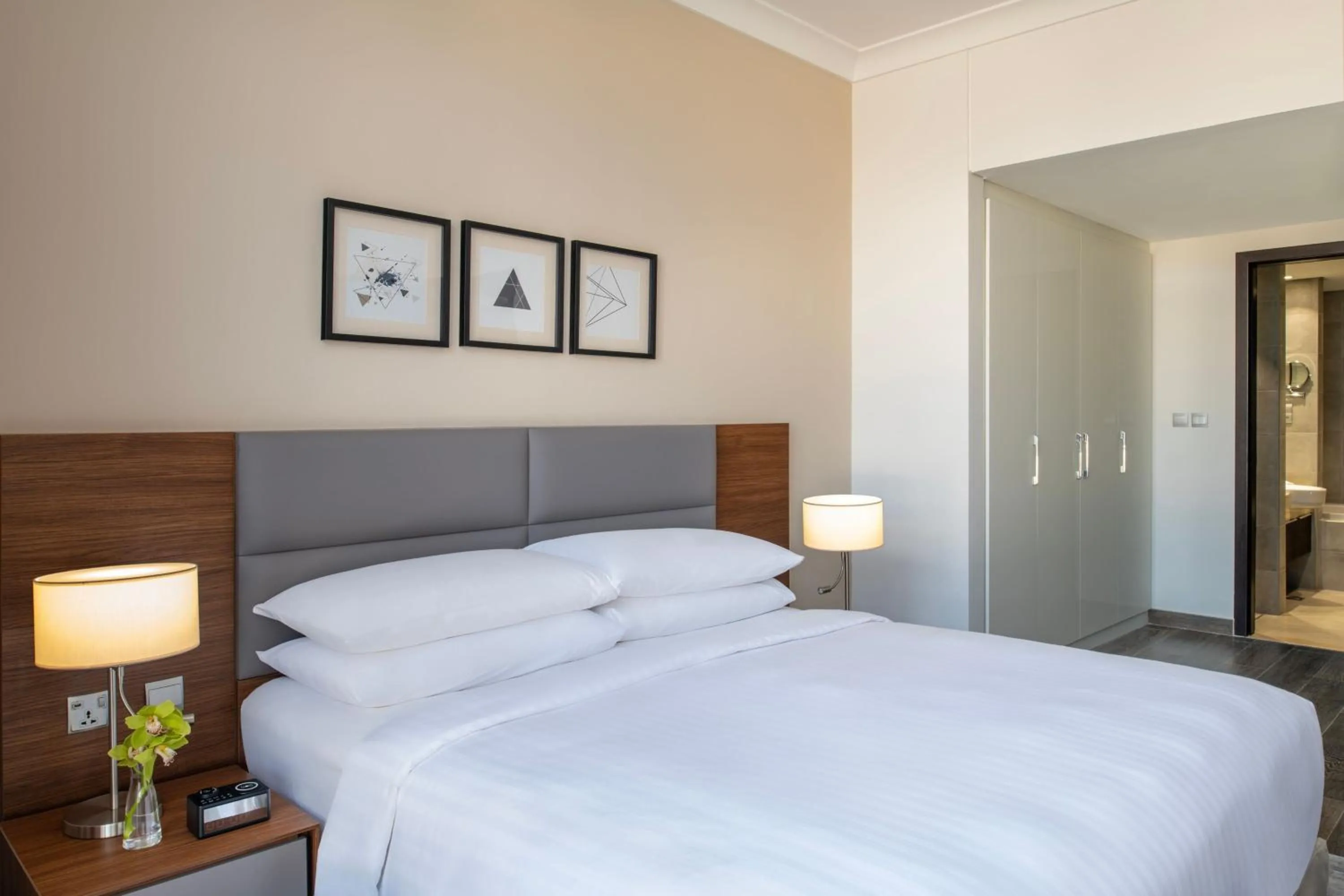 Photo of the whole room, Bed in Marriott Executive Apartments Doha, Le Mirage City Walk