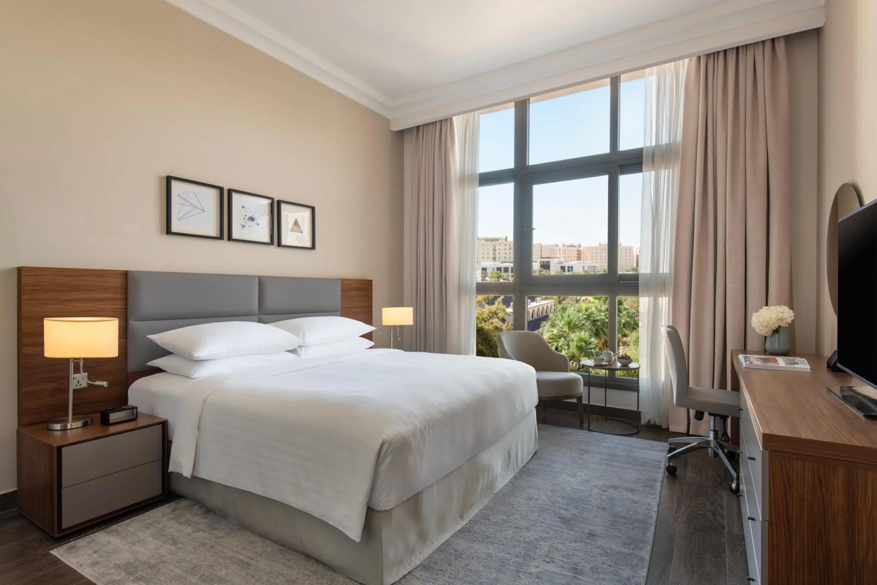 Bed in Marriott Executive Apartments Doha, Le Mirage City Walk