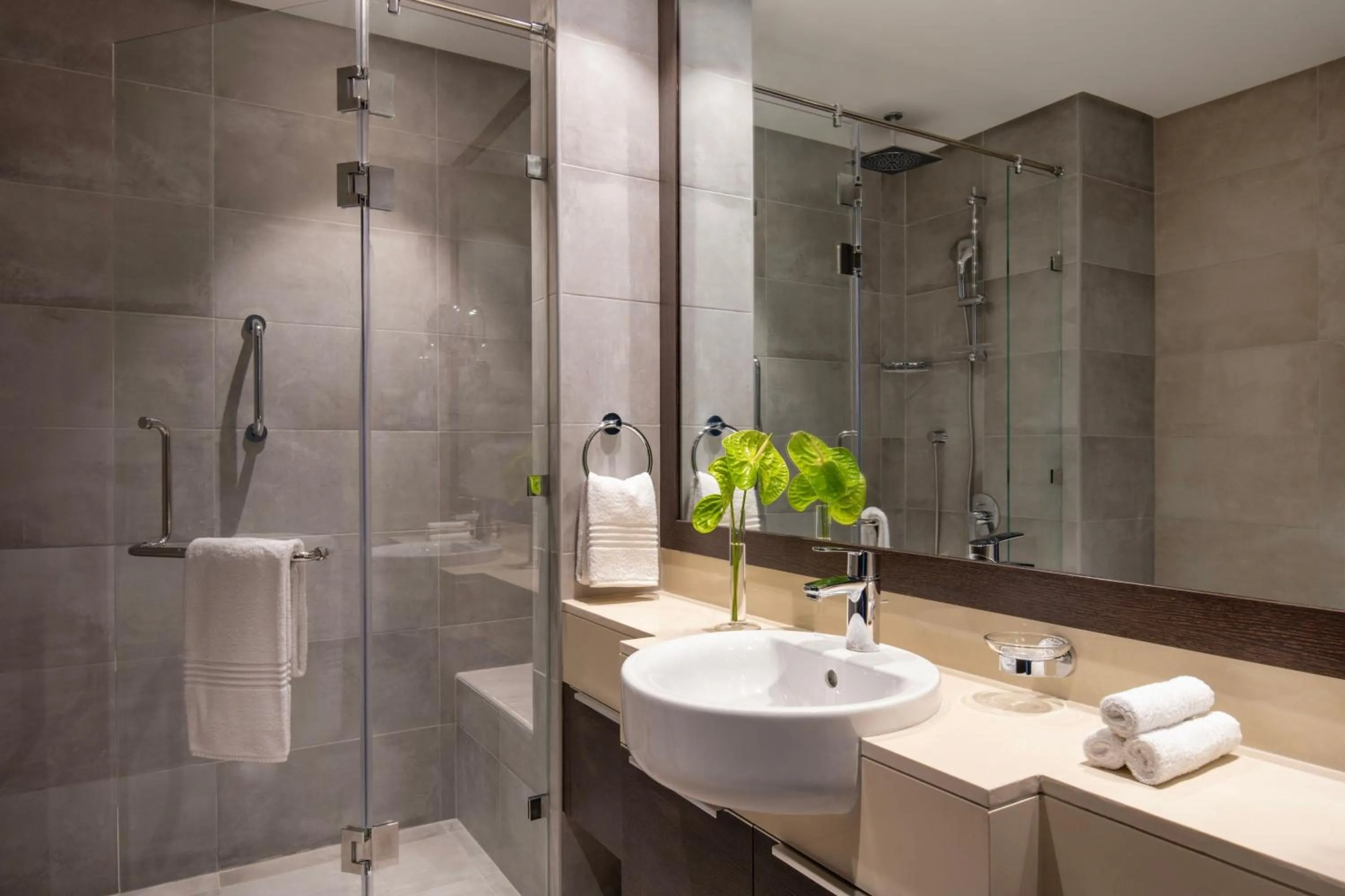 Photo of the whole room in Marriott Executive Apartments Doha, Le Mirage City Walk