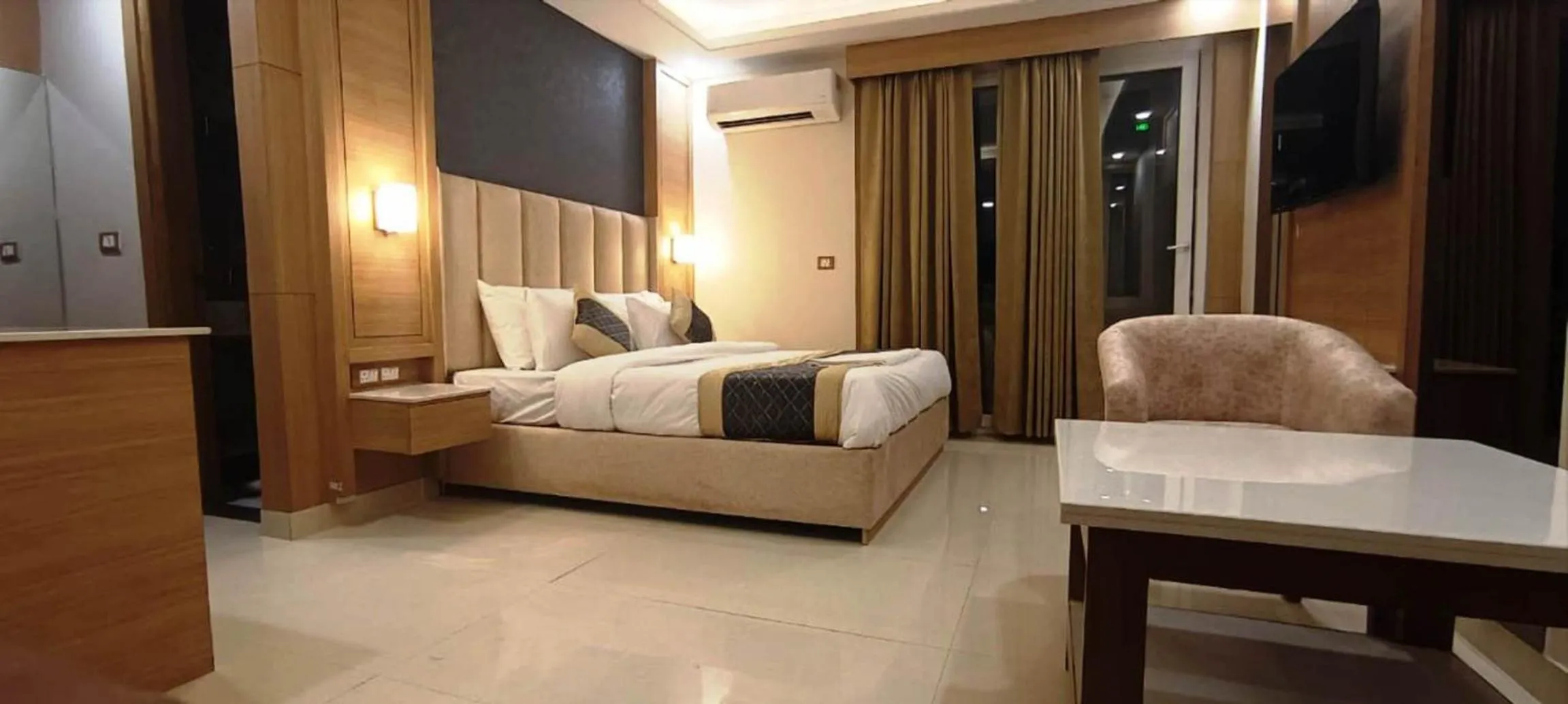 Bed in Hotel Sakura by Maps