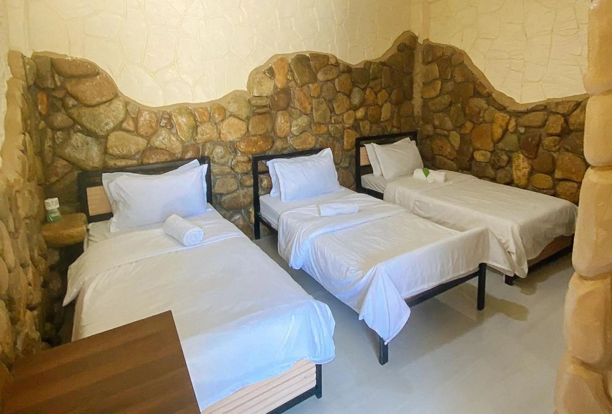 Bed in UrbanView at Balzain East Tuguegarao City by RedDoorz