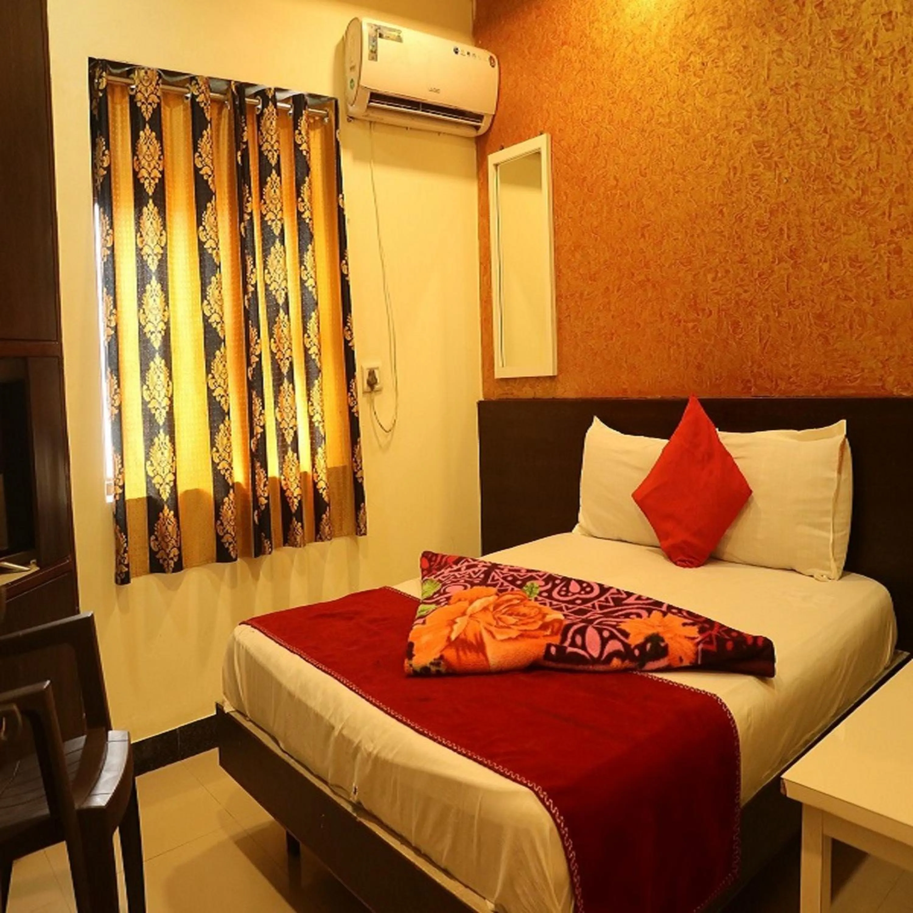 Bed in Hotel Geetanjali St Bus Stand Panvel