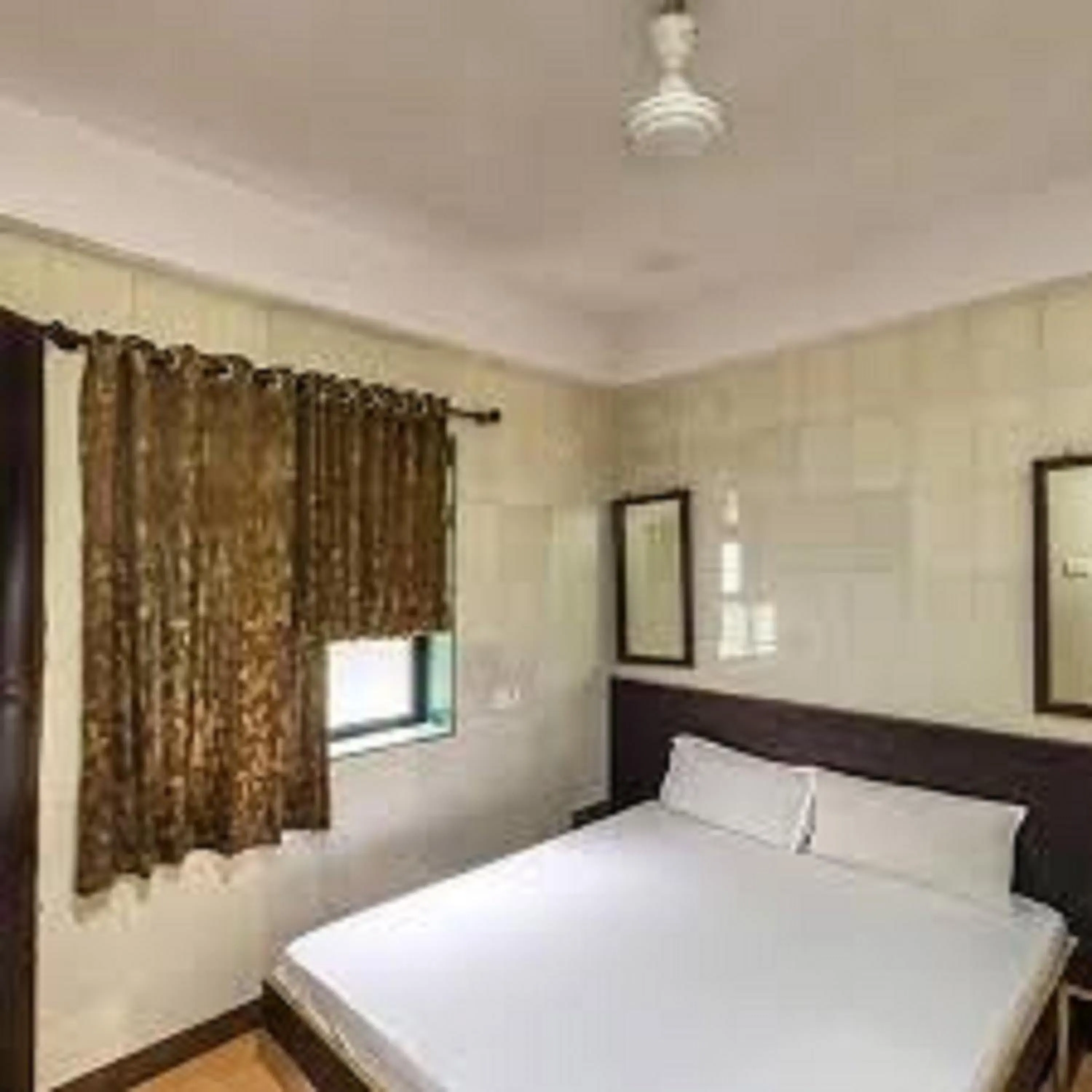 Bed in Hotel Geetanjali St Bus Stand Panvel