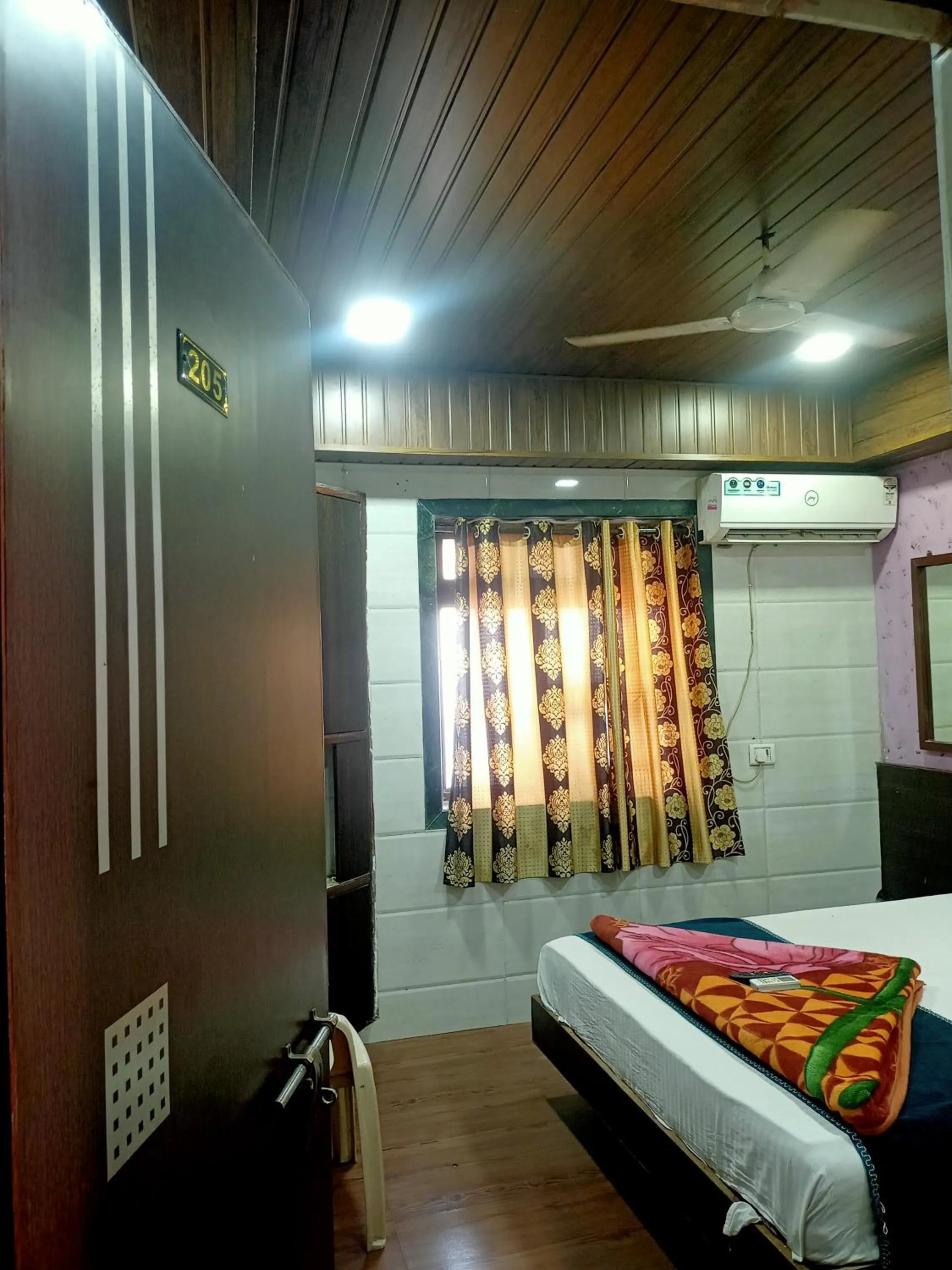 air conditioner in Hotel Geetanjali St Bus Stand Panvel