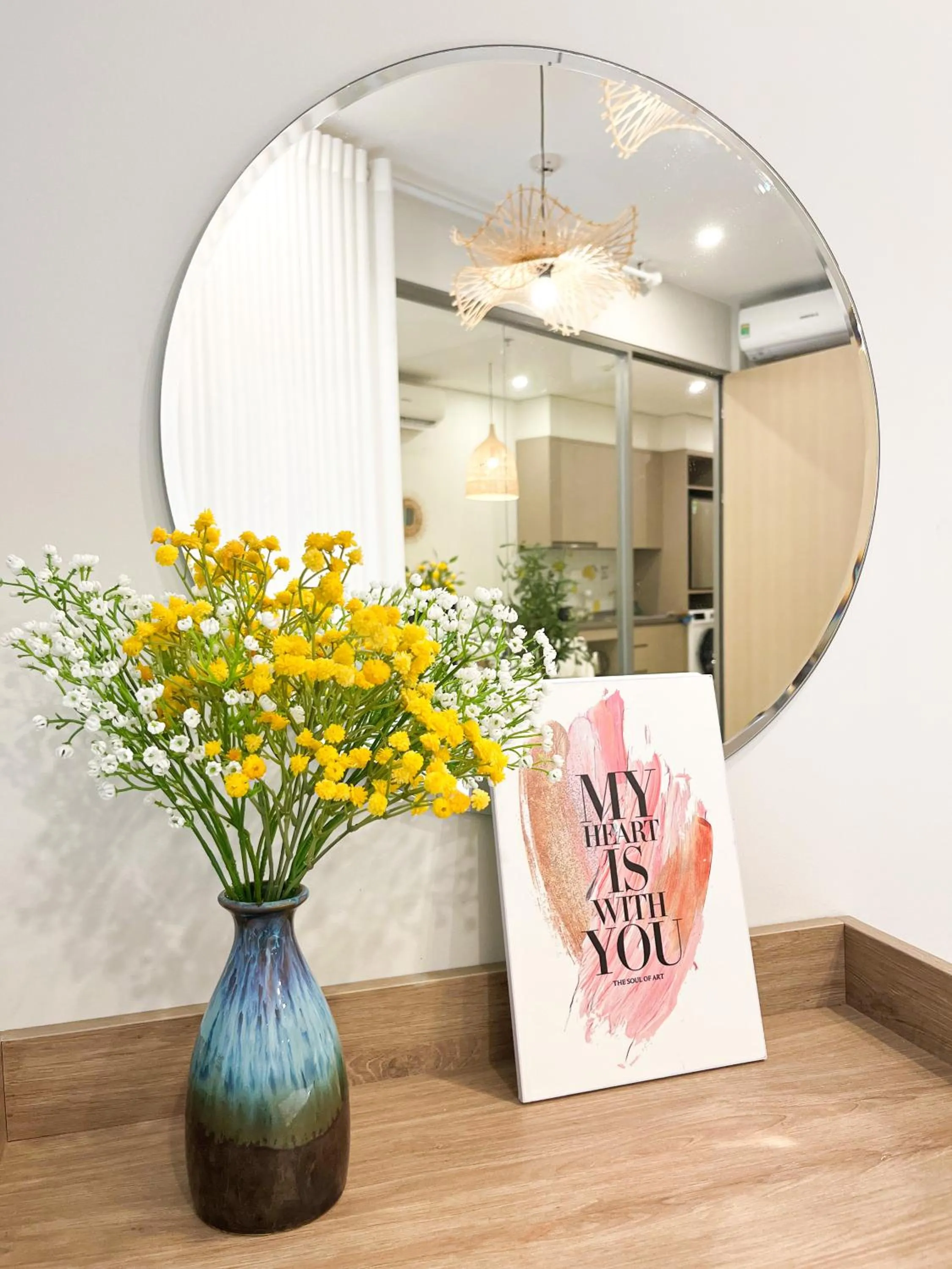 Text overlay in The Sóng Apartment Vũng Tàu - Mita House