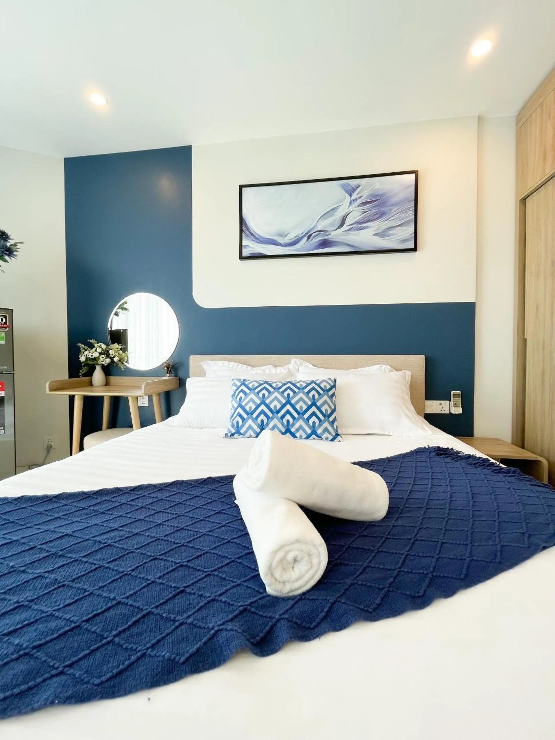 Bedroom, Bed in The Sóng Apartment Vũng Tàu - Mita House