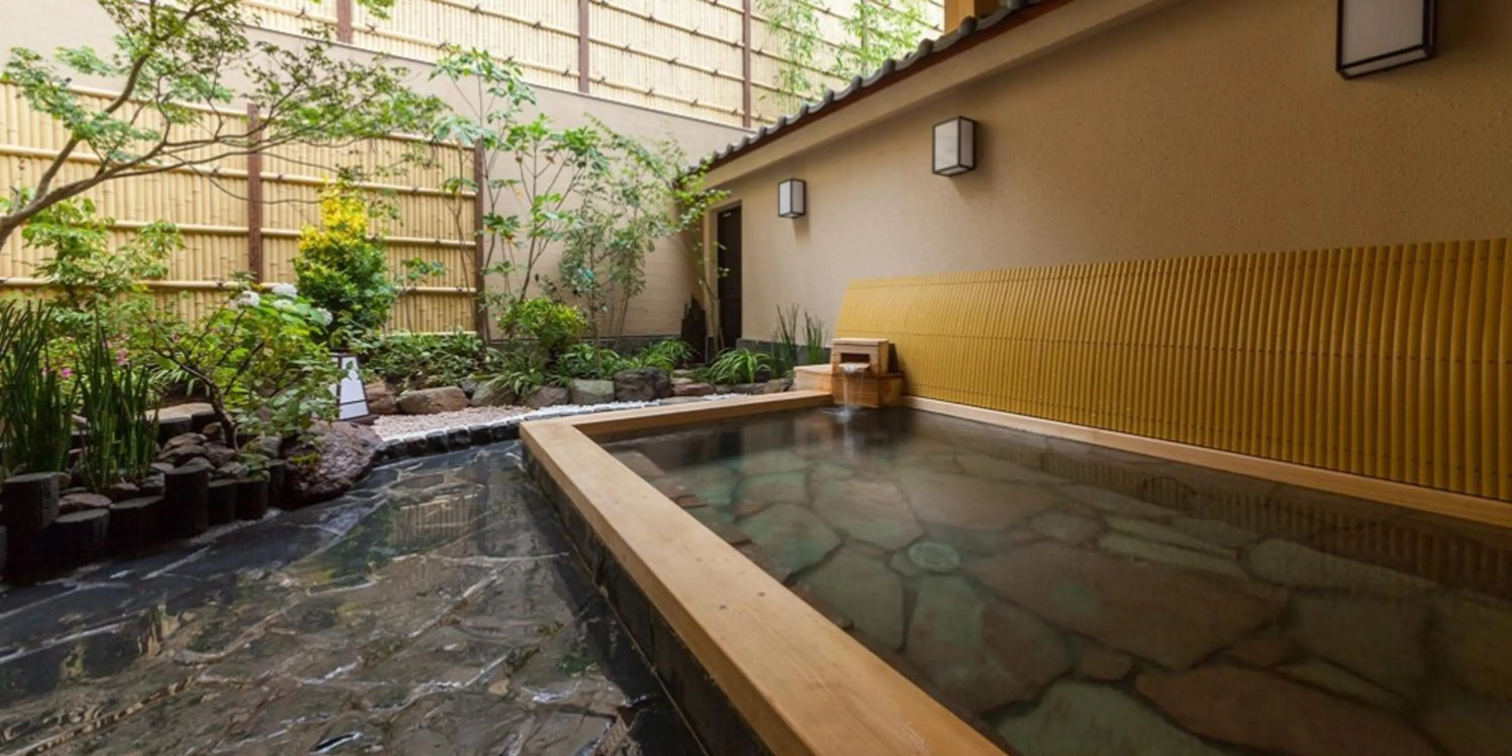 Hot Spring Bath in Nishitetsu Resort Inn Beppu