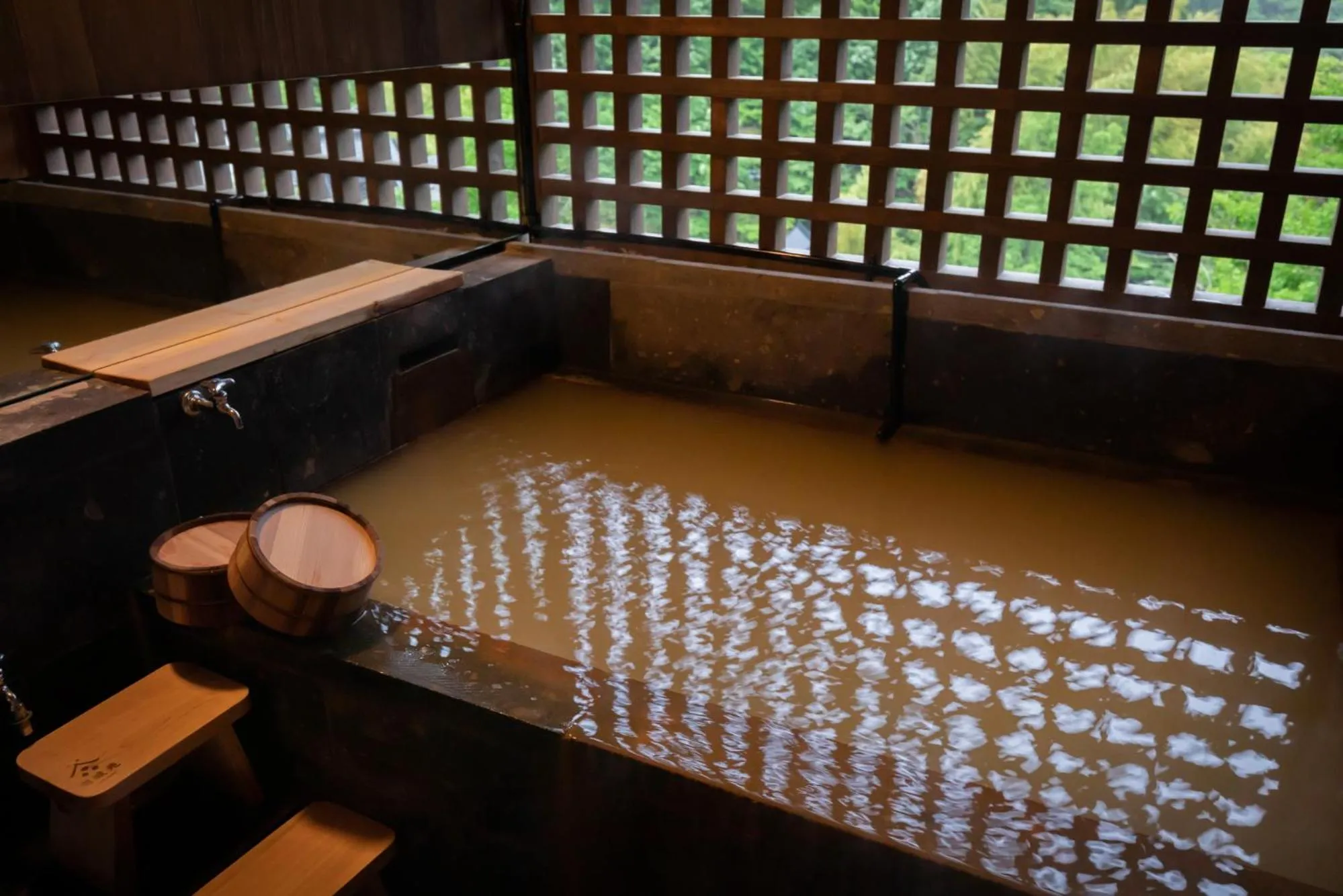 Hot Spring Bath in Ryokan Nanjoen