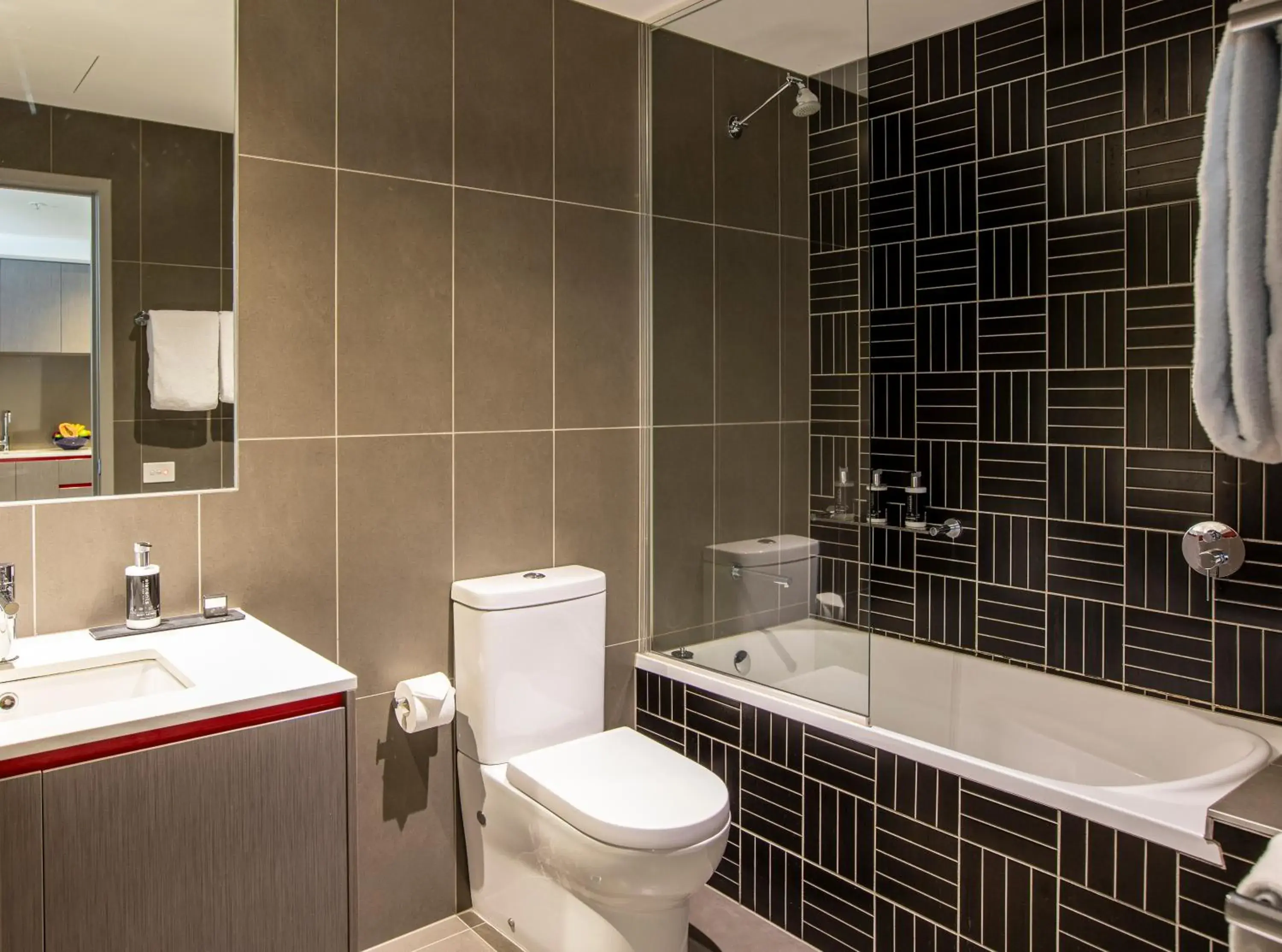 Two Bedroom Interconnecting Residence in MainStay Suites Abbotsford Two Bedroom Interconnecting Residence in MainStay Suites Abbotsford