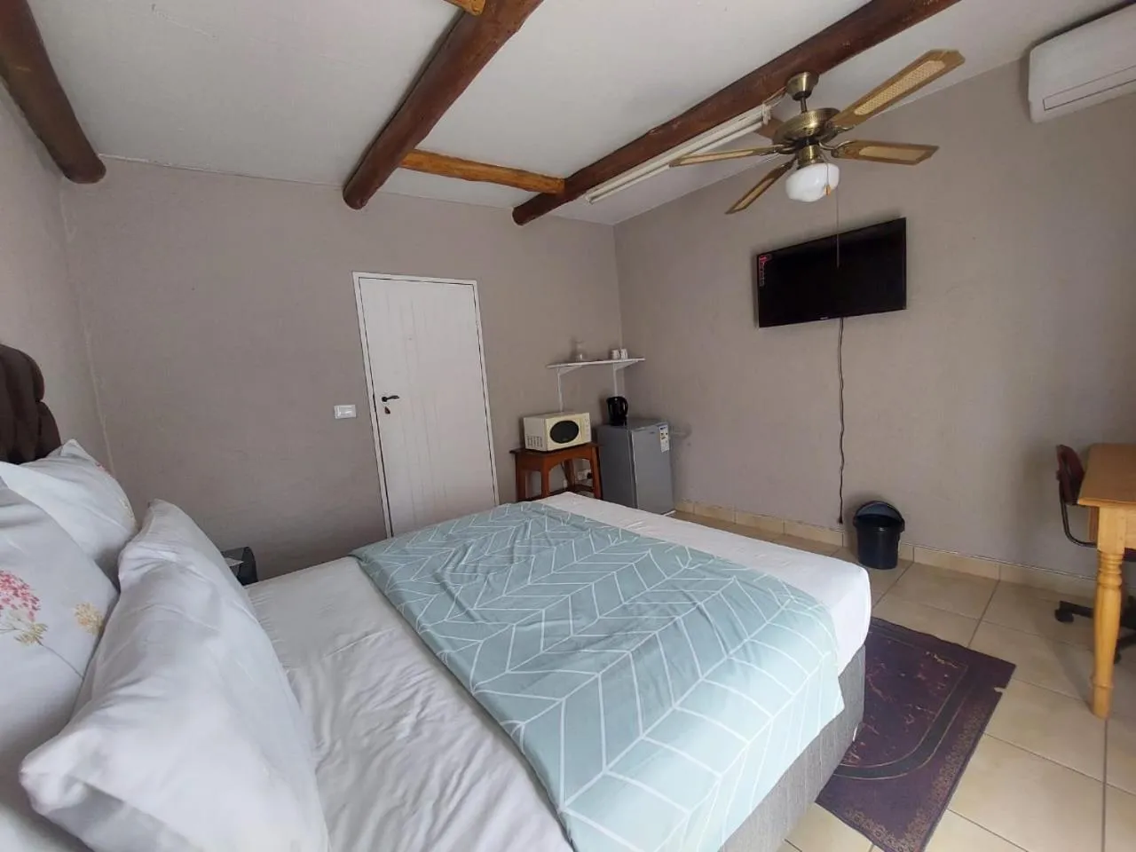 Bed in Daven Guest House